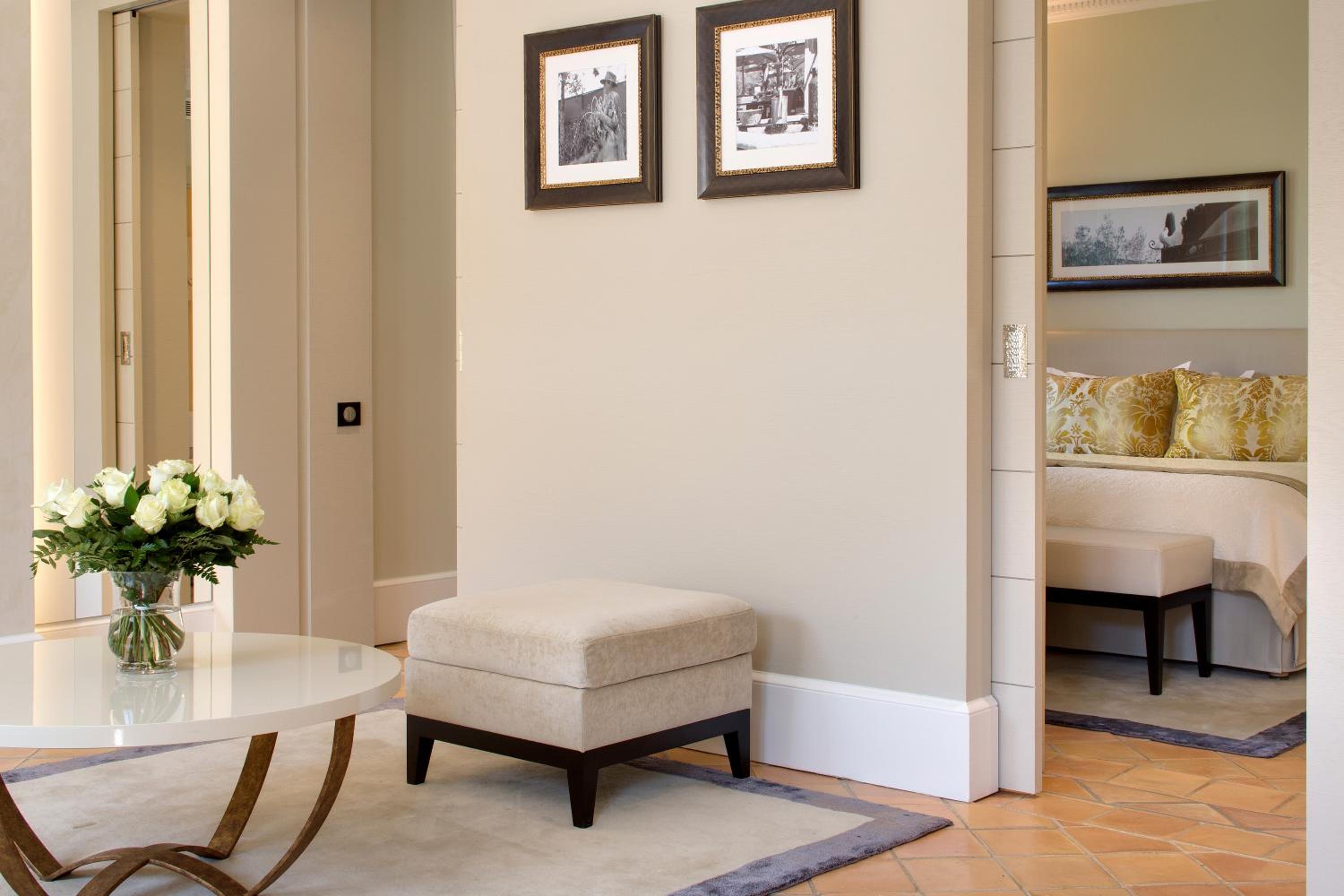 Suite - Photo 2