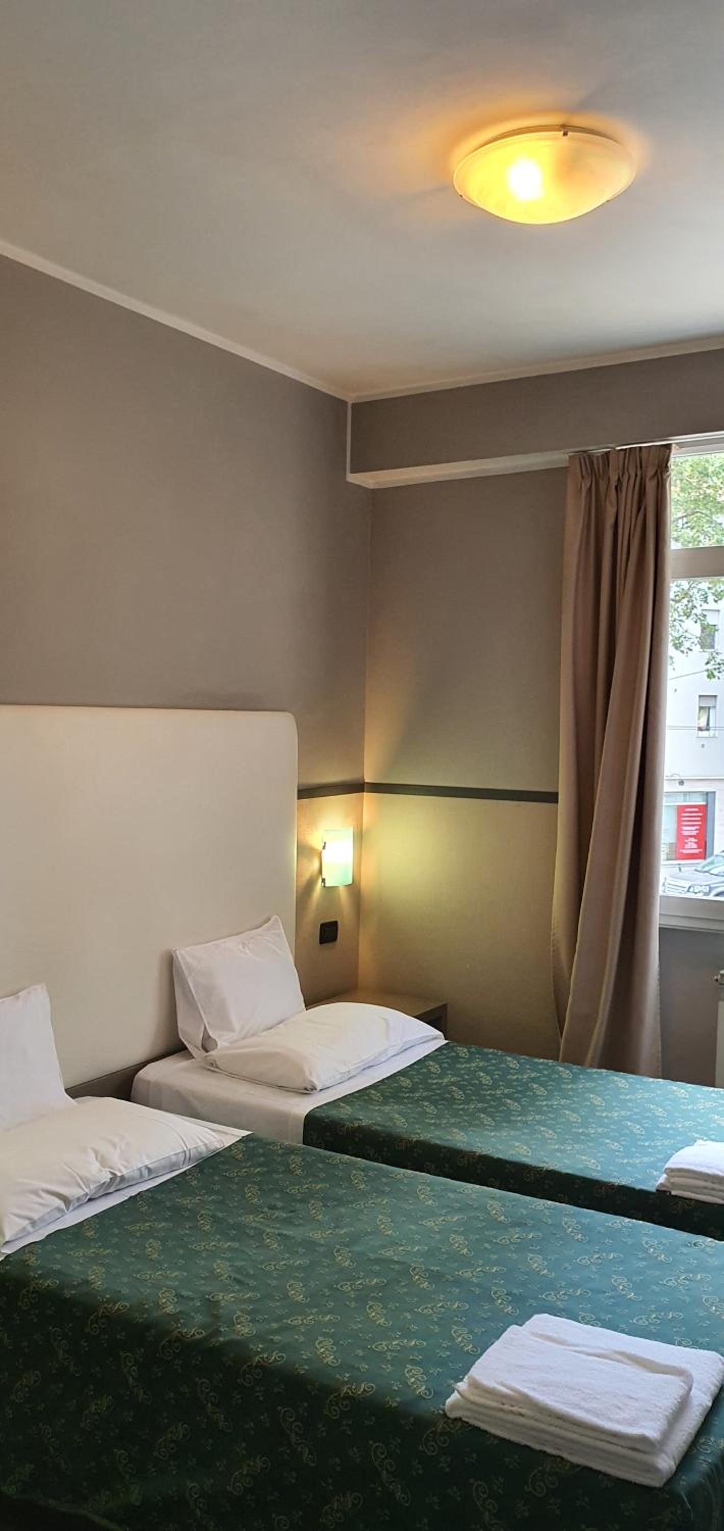Twin Room photo 1