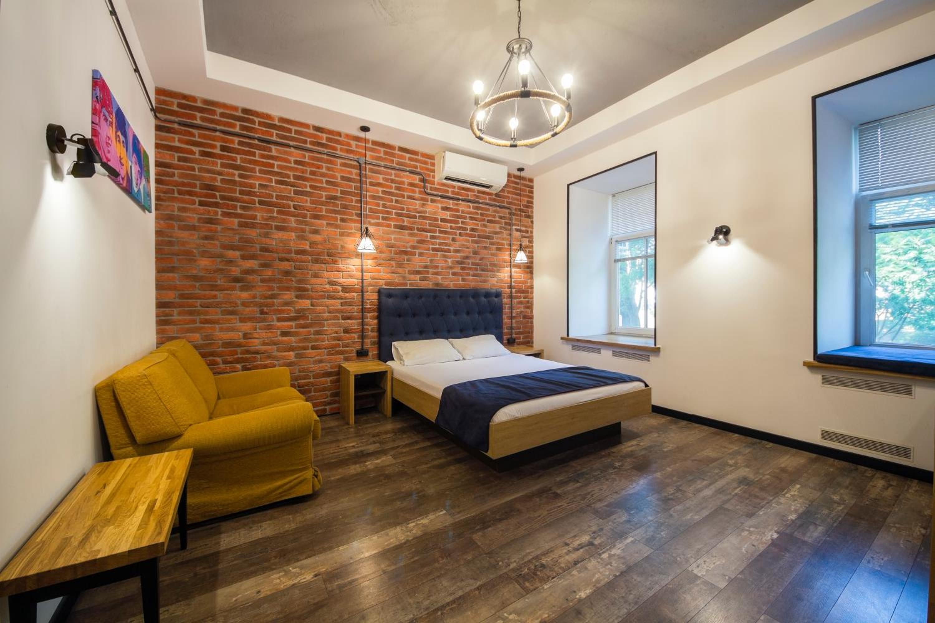 Loft Apartment - Desyatynnyi Ln., 7 photo 1