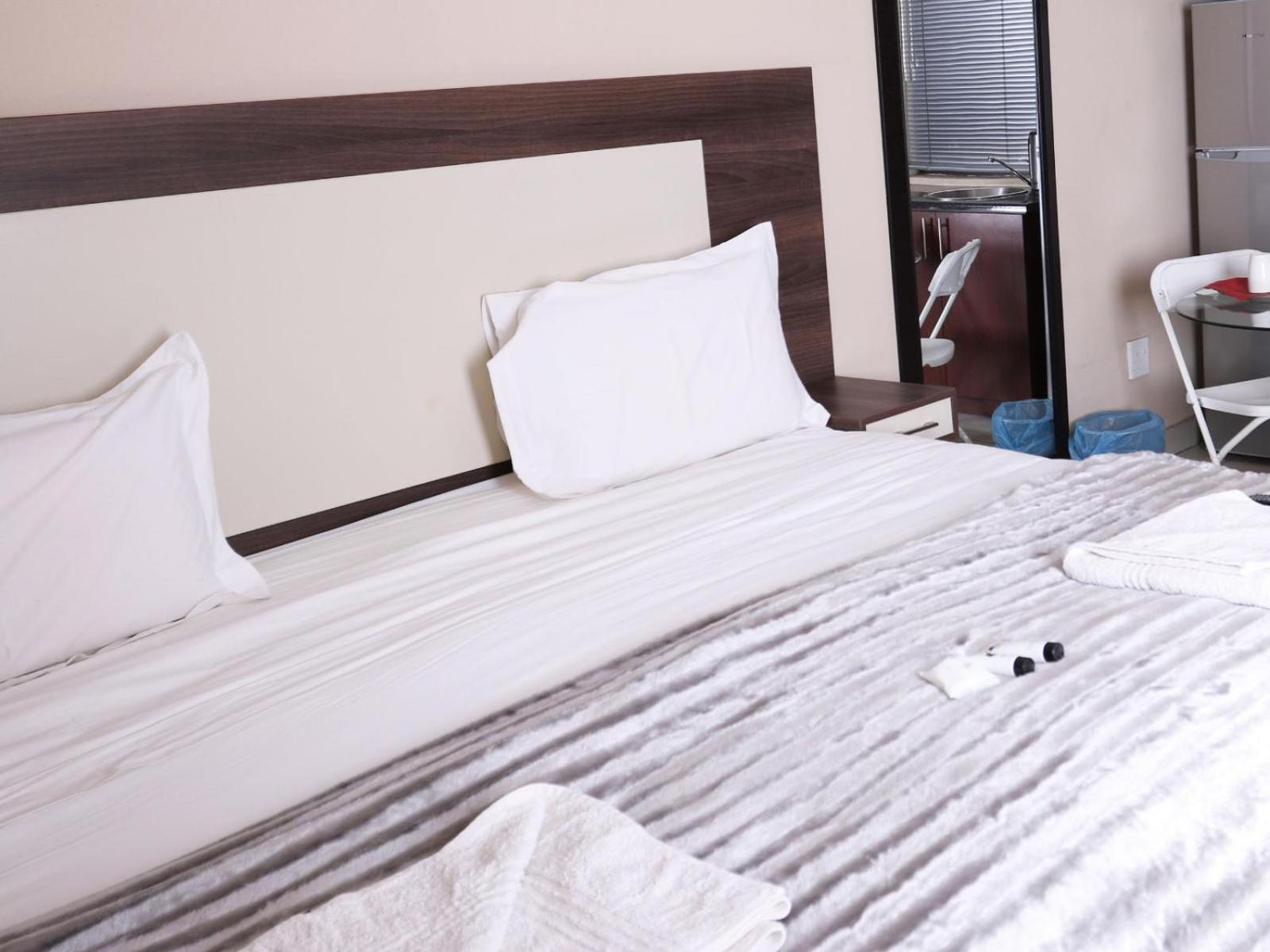 Basic King Room photo 1