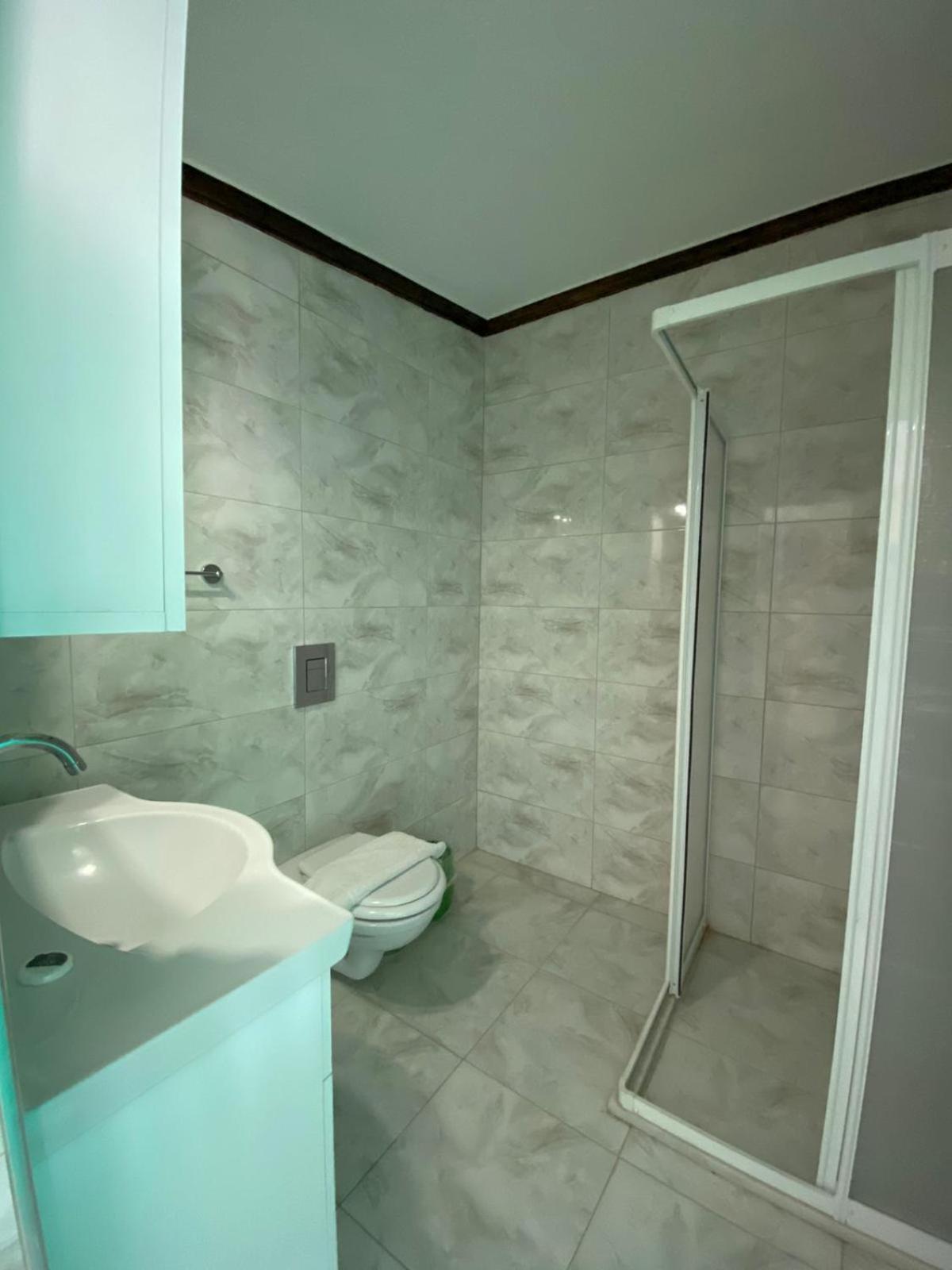 Deluxe Suite - Photo 10