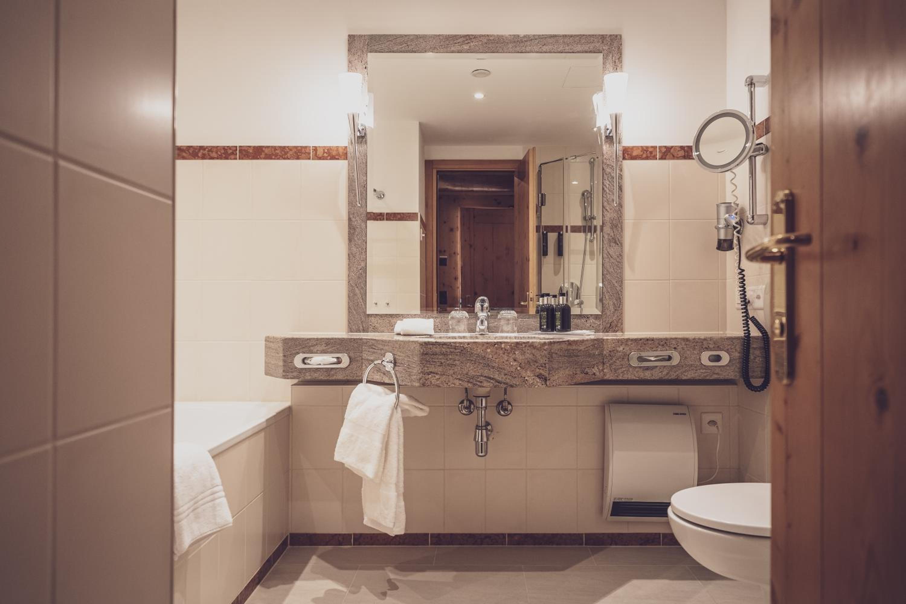 Superior Double Room - Photo 7