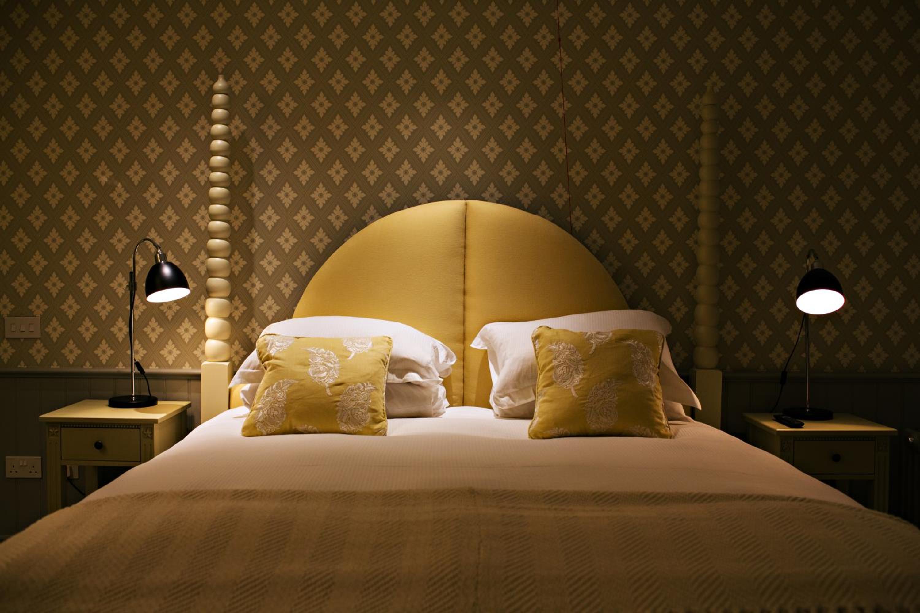 Deluxe Super King Room