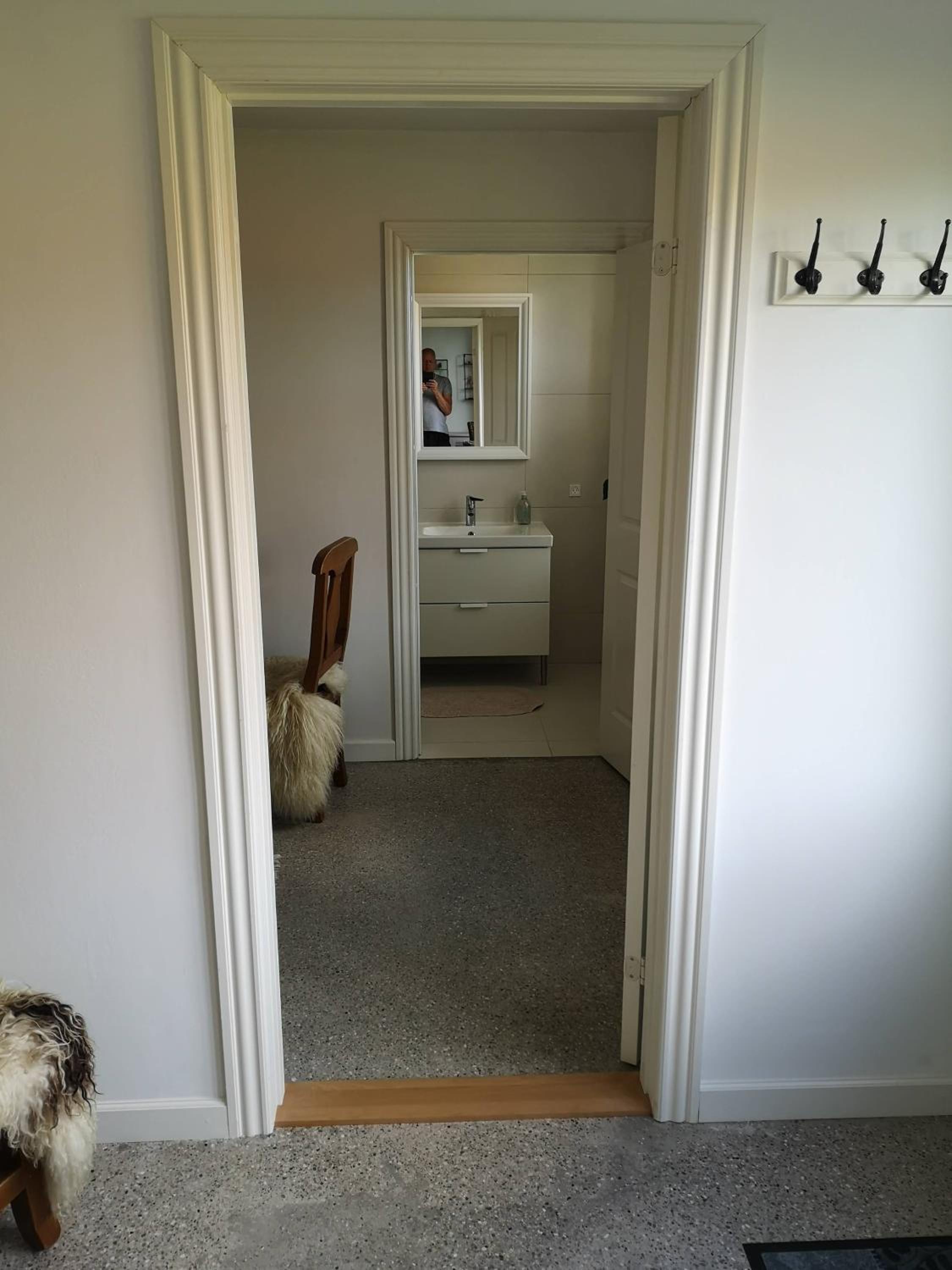 Double Room with Private Bathroom - Photo 9