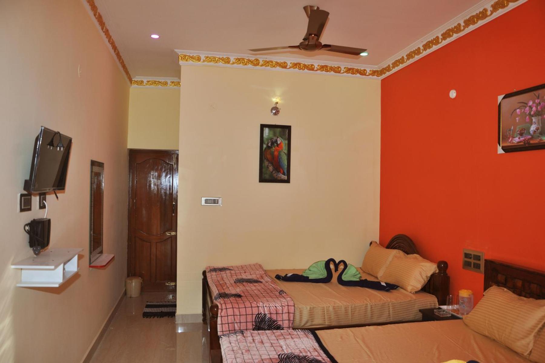 Deluxe Double Room with Balcony photo 1