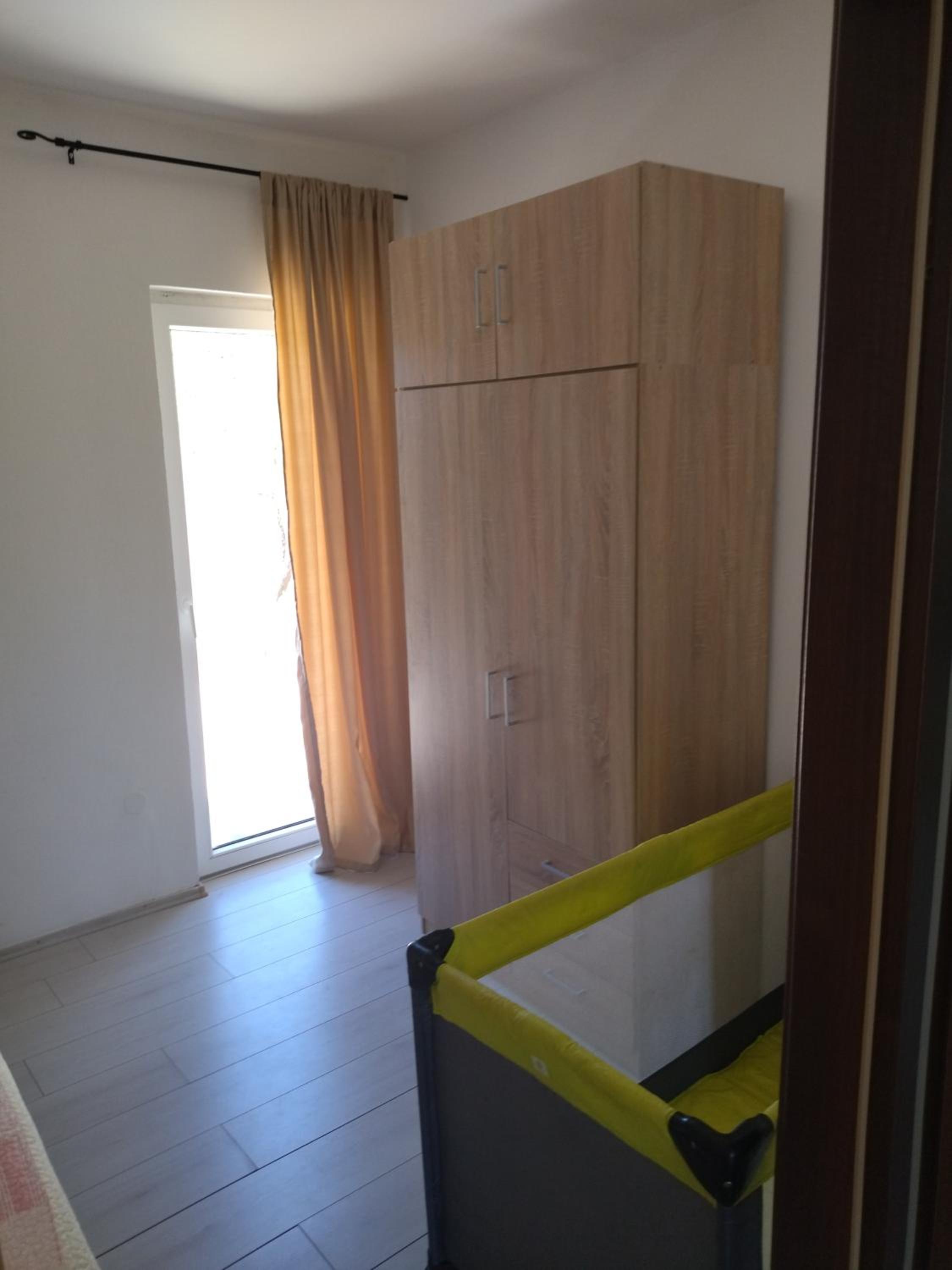 One-Bedroom Apartment - Photo 7