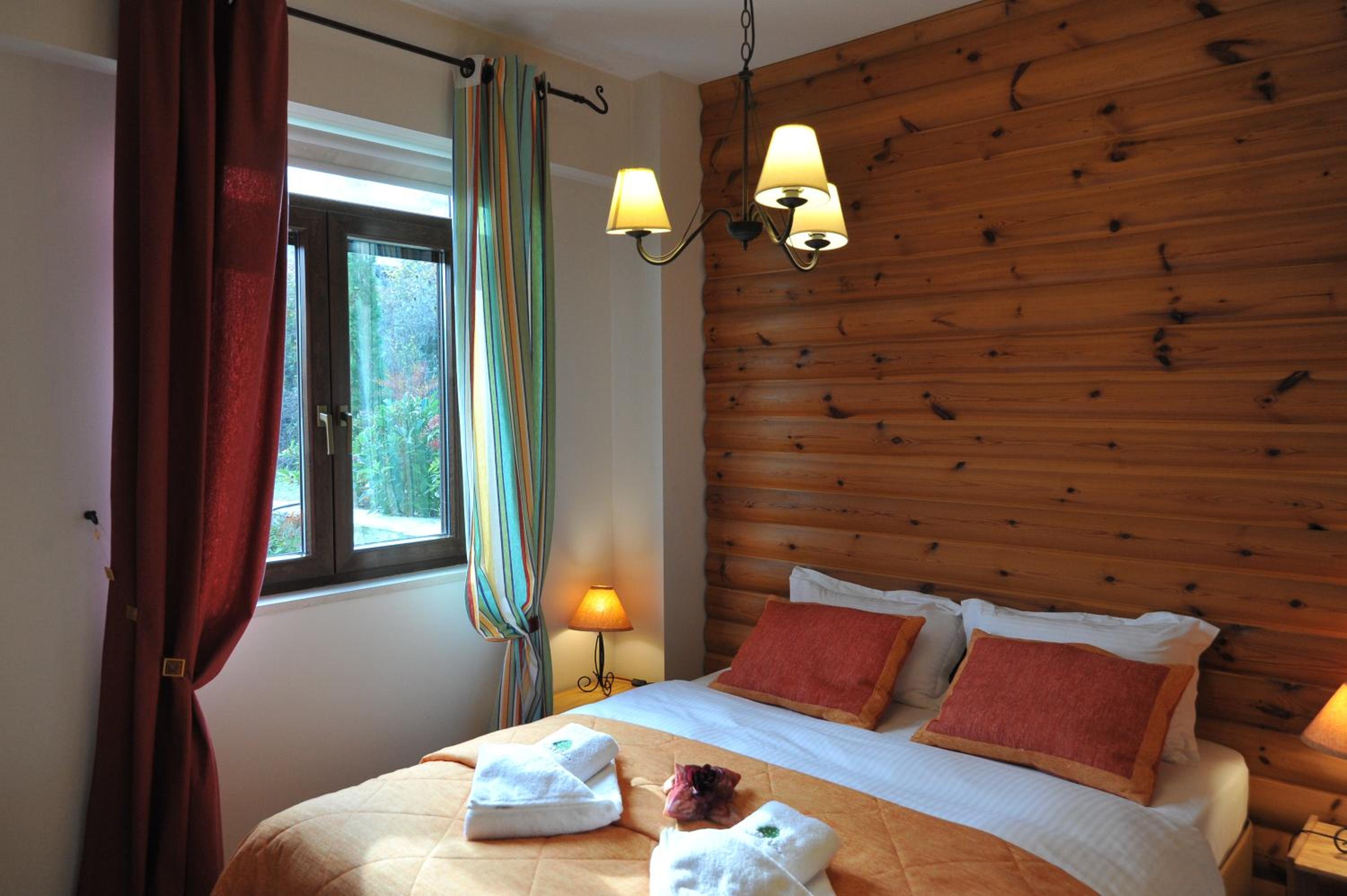 Junior Suite with Fireplace - Photo 19
