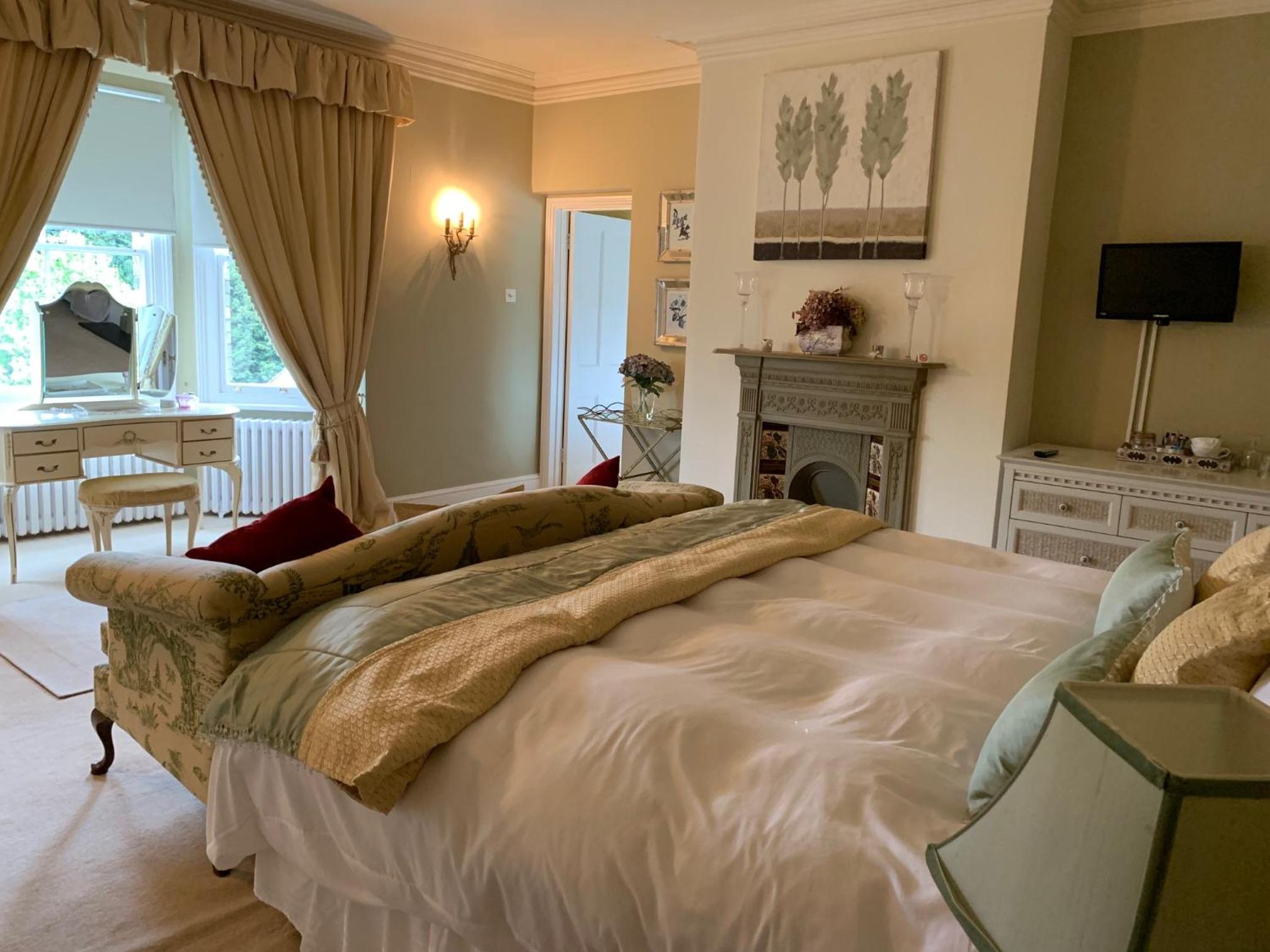 Superior King Room photo 1