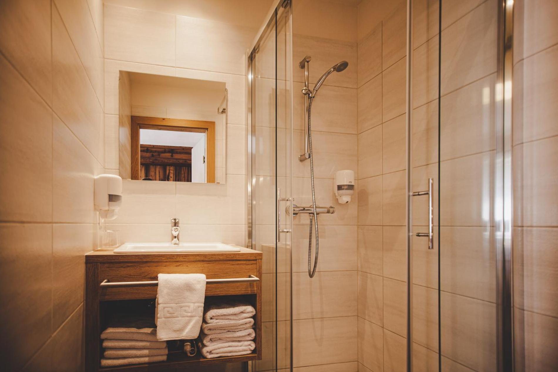 Double Room - Photo 6