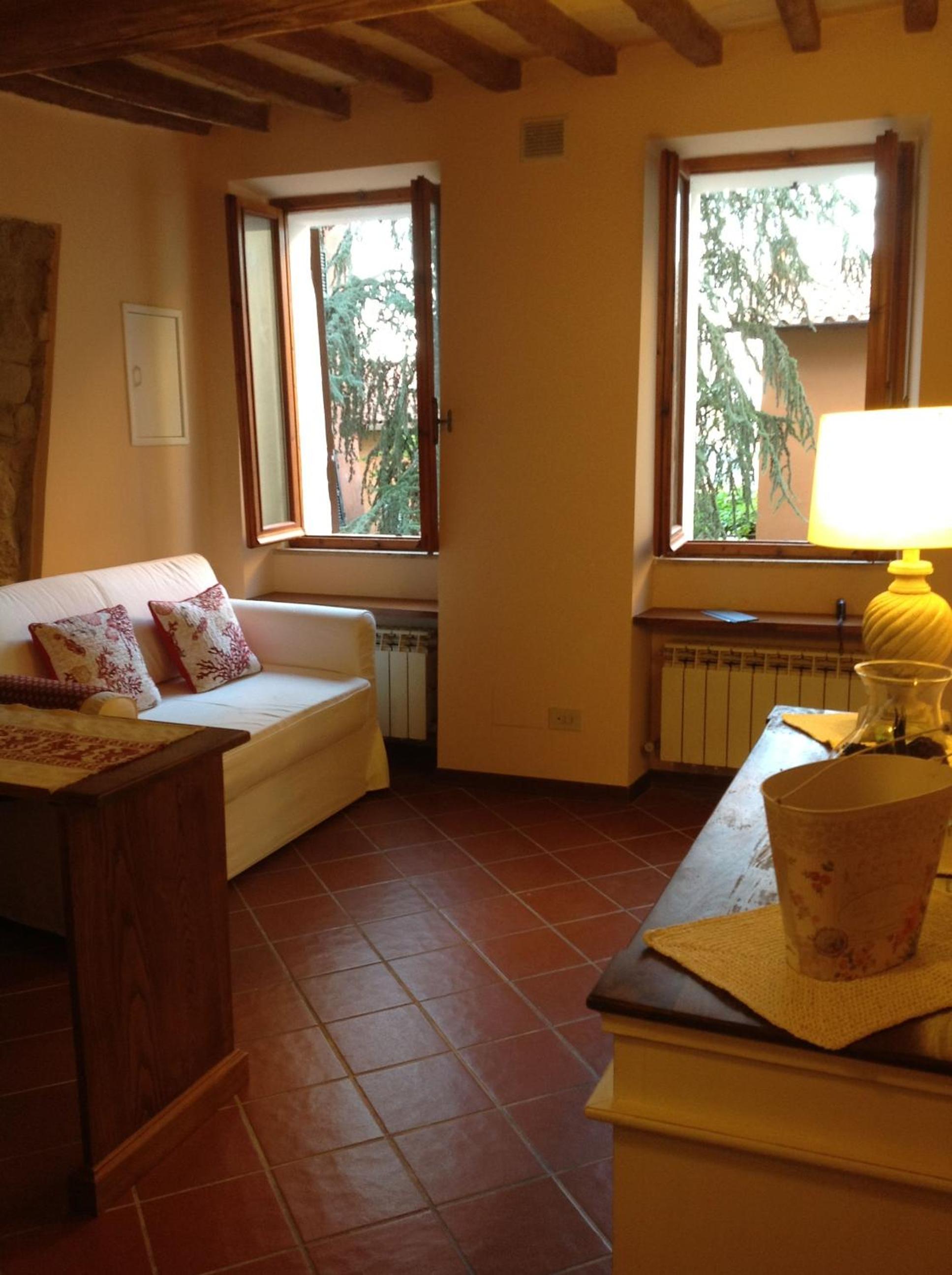 Apartment with Garden View