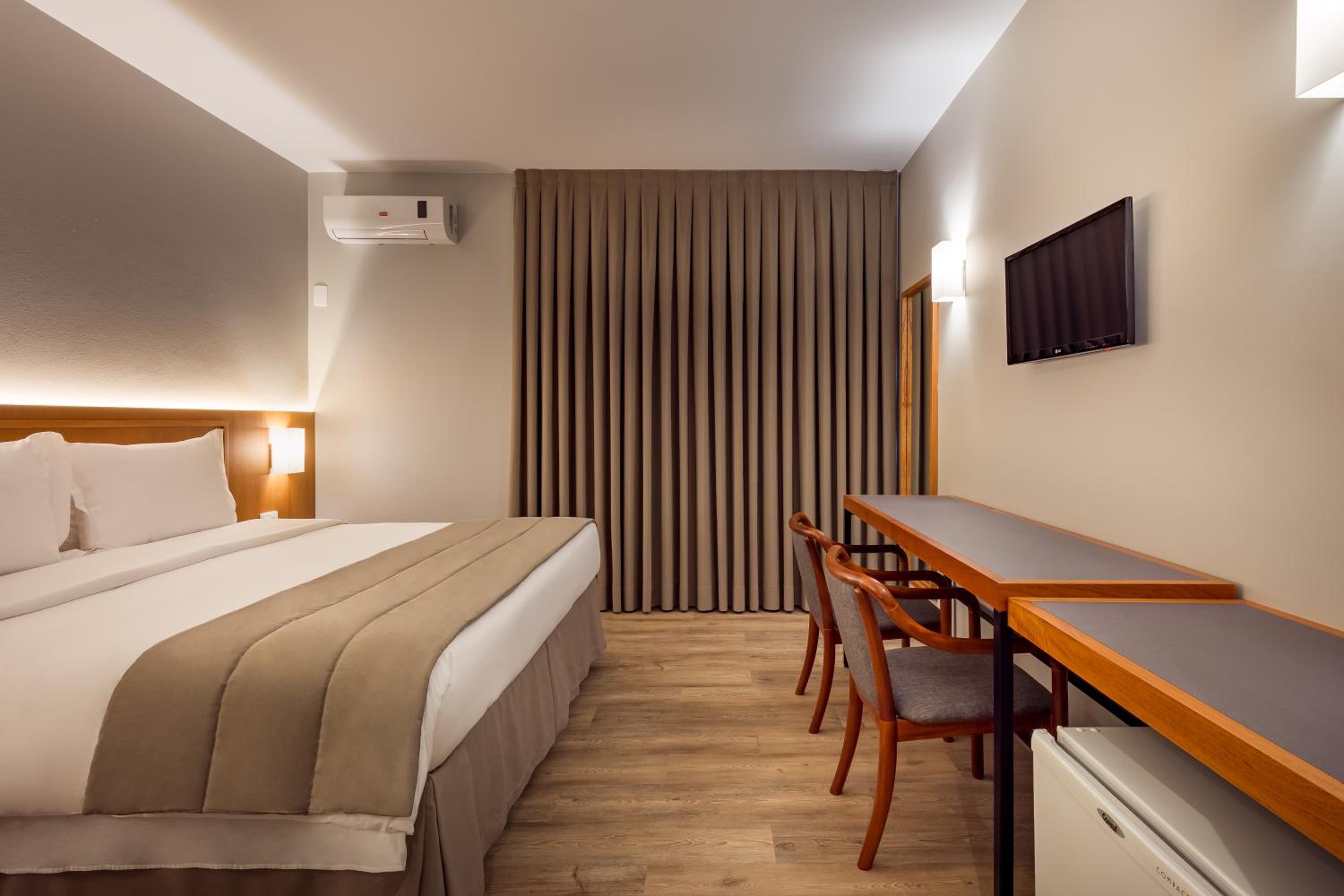 Double or Twin Room photo 2