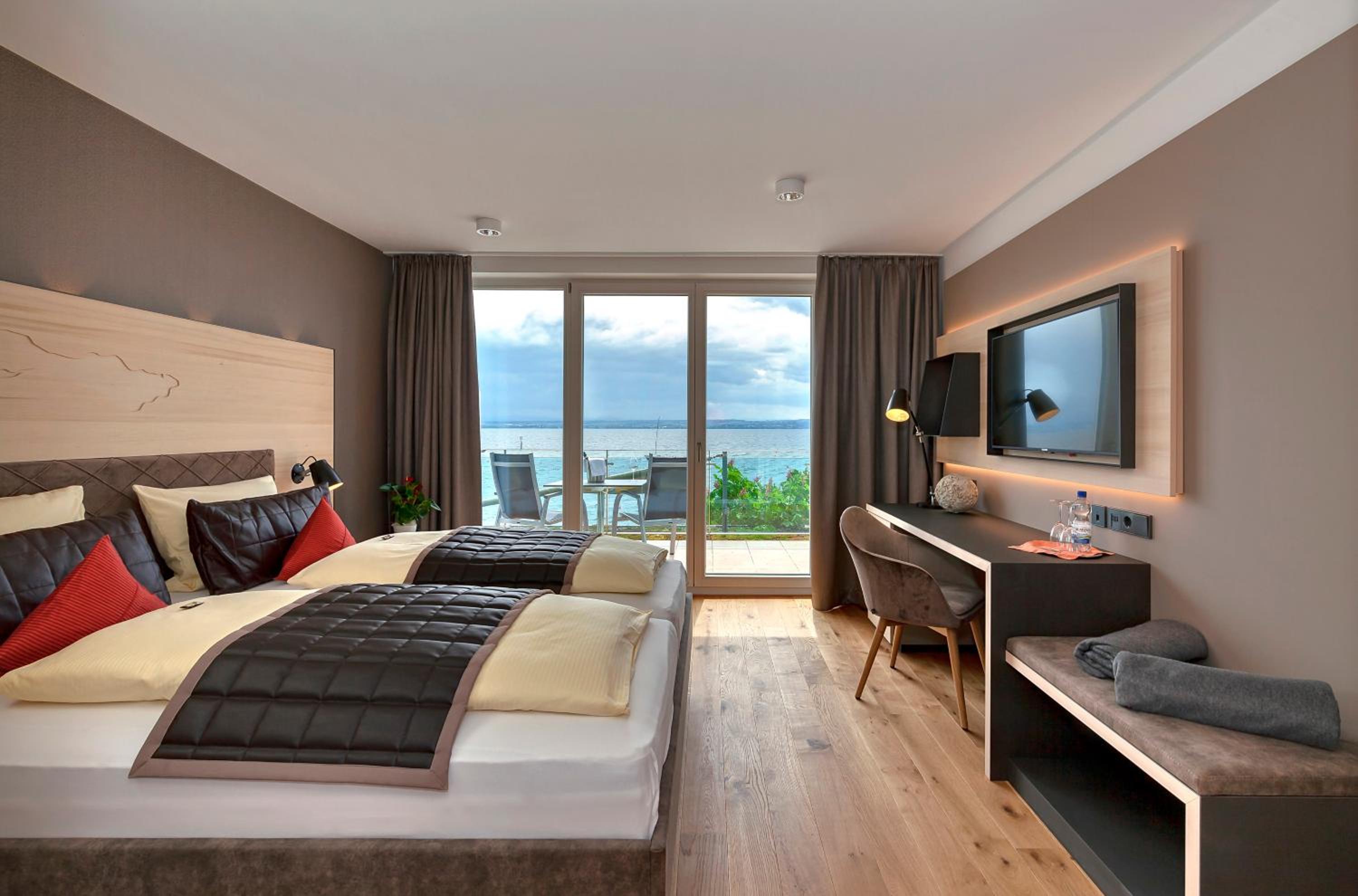 Comfort Double Room with Lake View Belle Etage