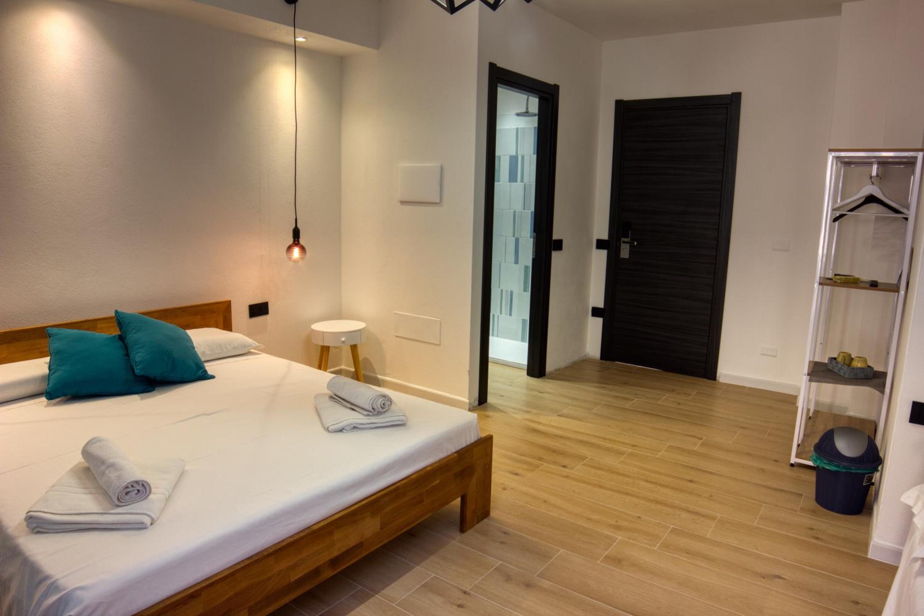 Triple Room with Terrace photo 3