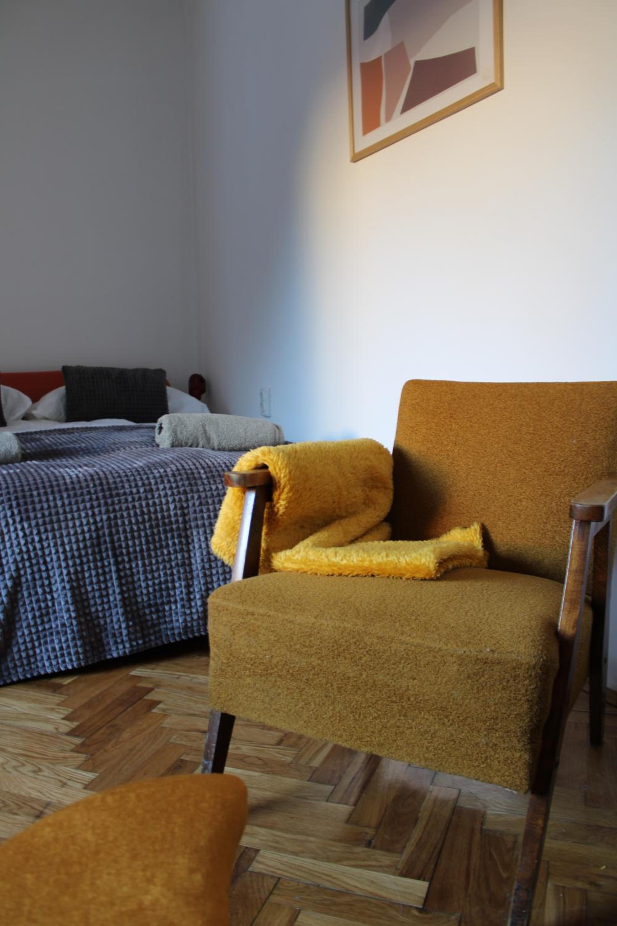 One-Bedroom Apartment - Photo 11