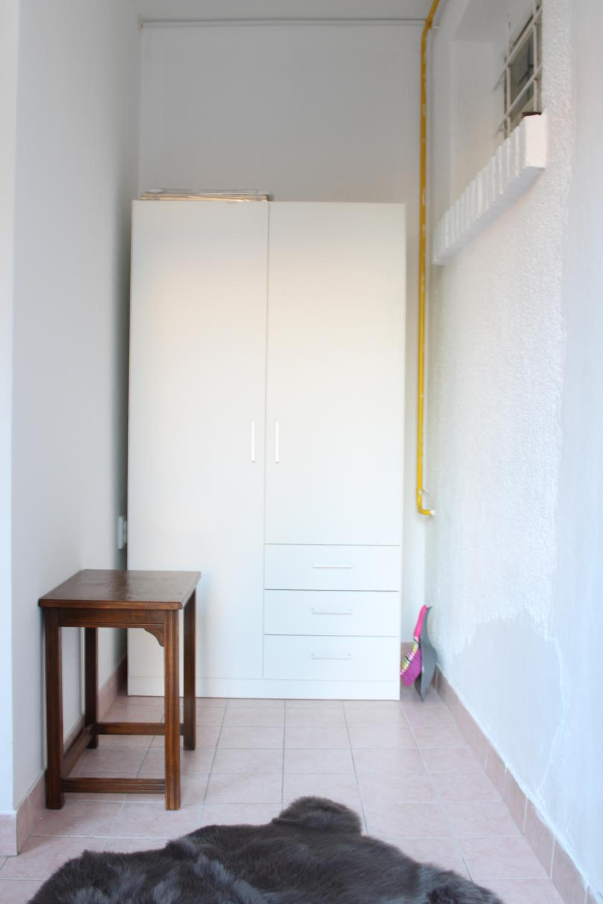 One-Bedroom Apartment - Photo 8