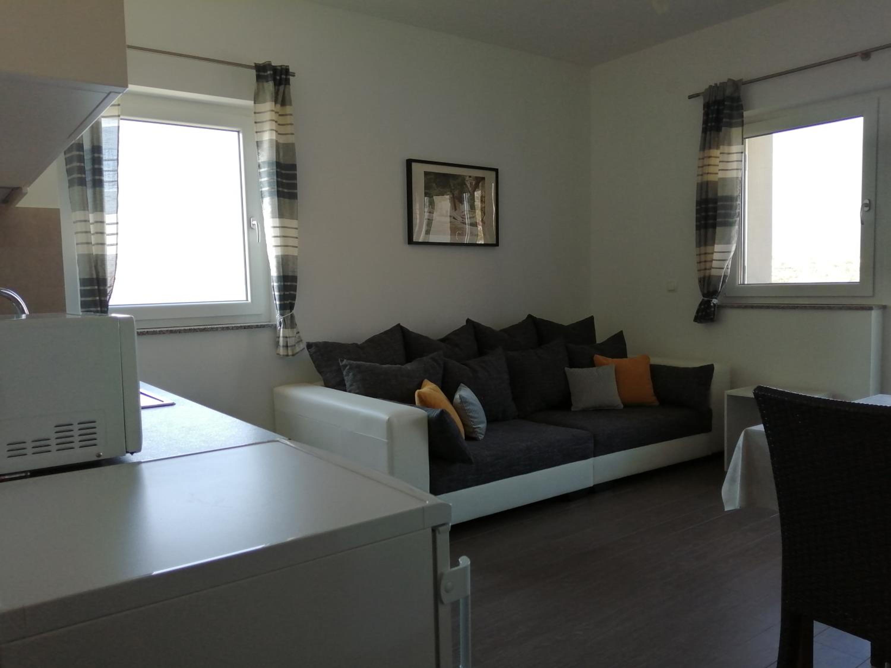Apartment with Terrace - Photo 24