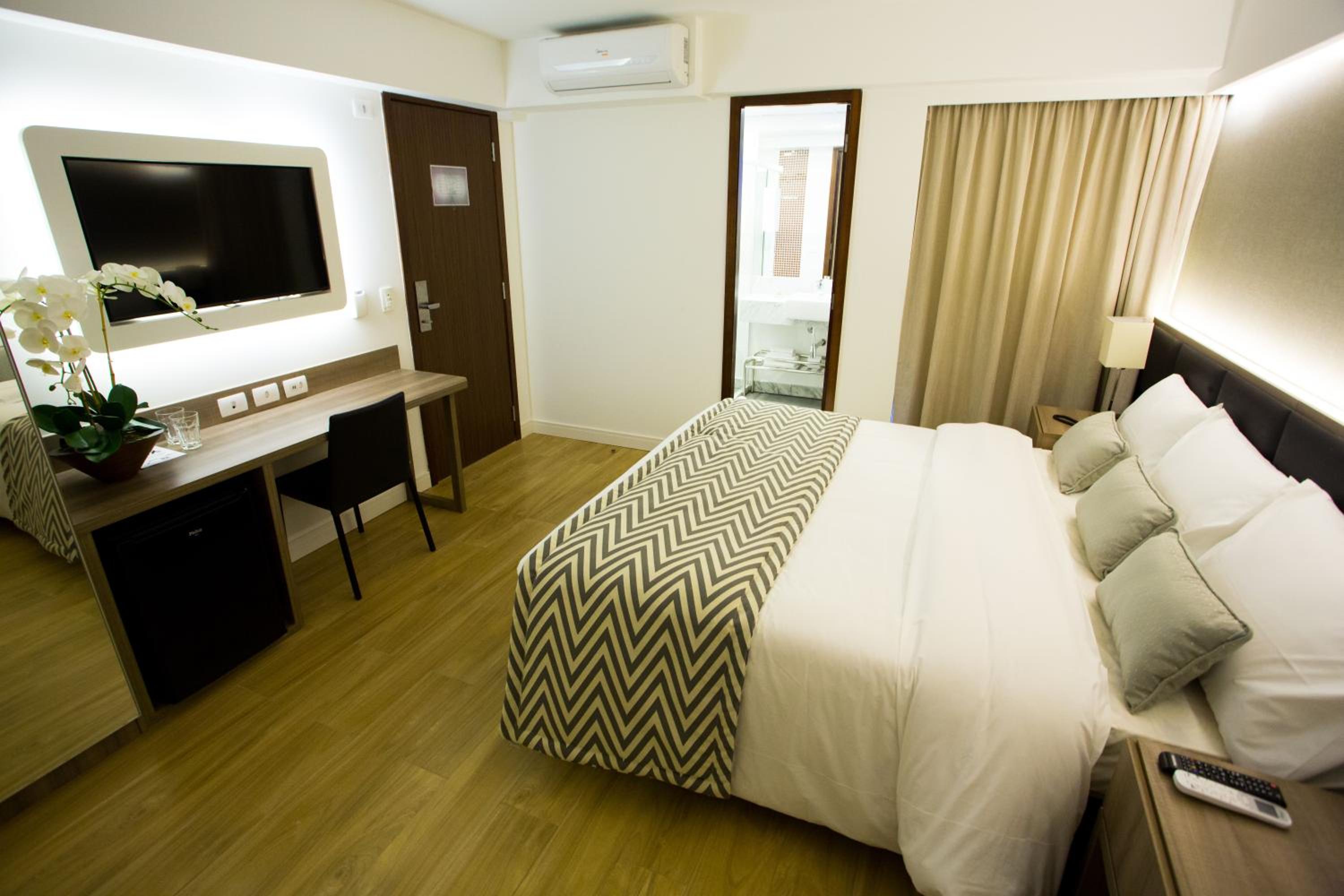 Luxury Triple Room
