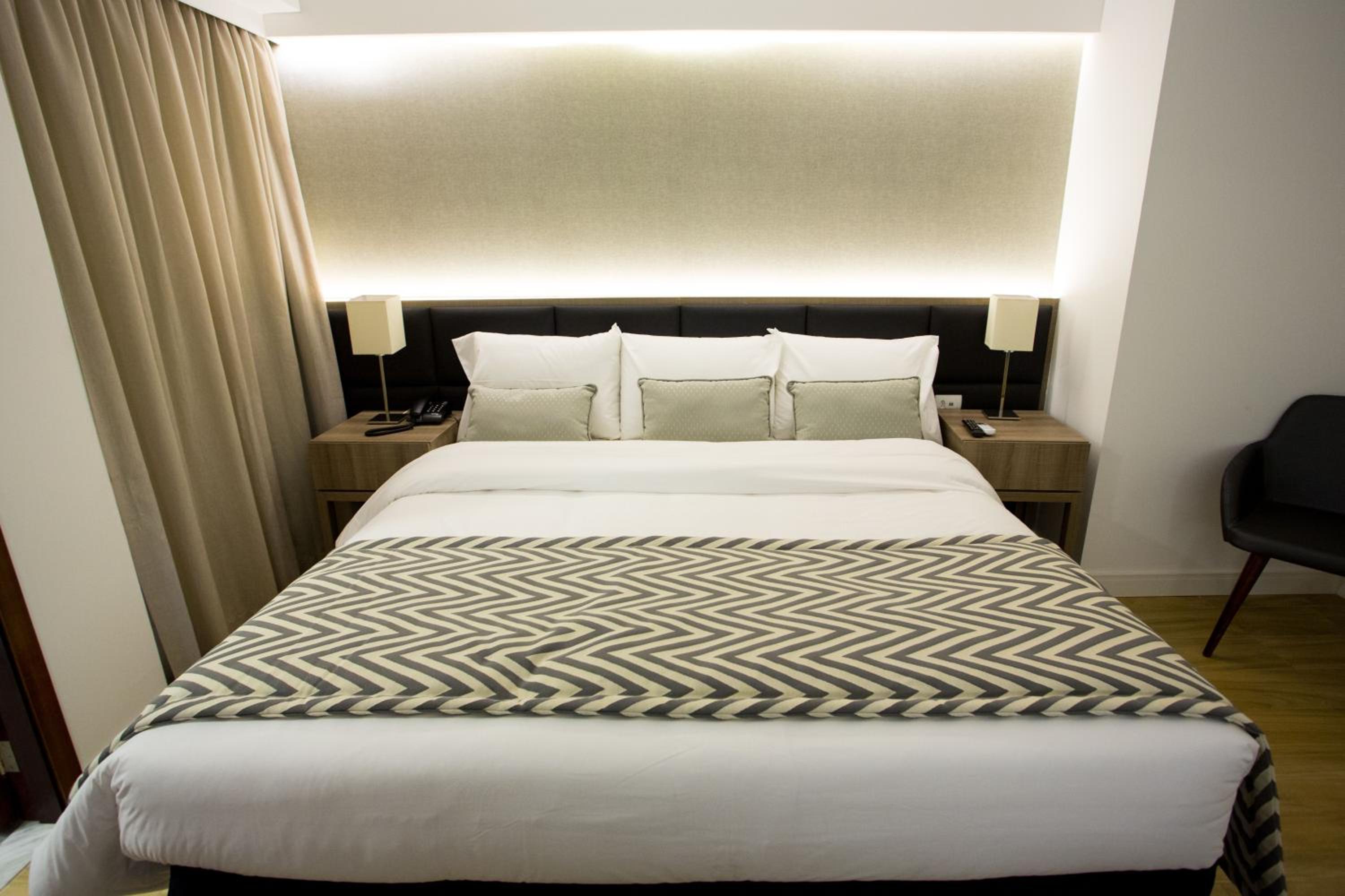 Luxury Triple Room