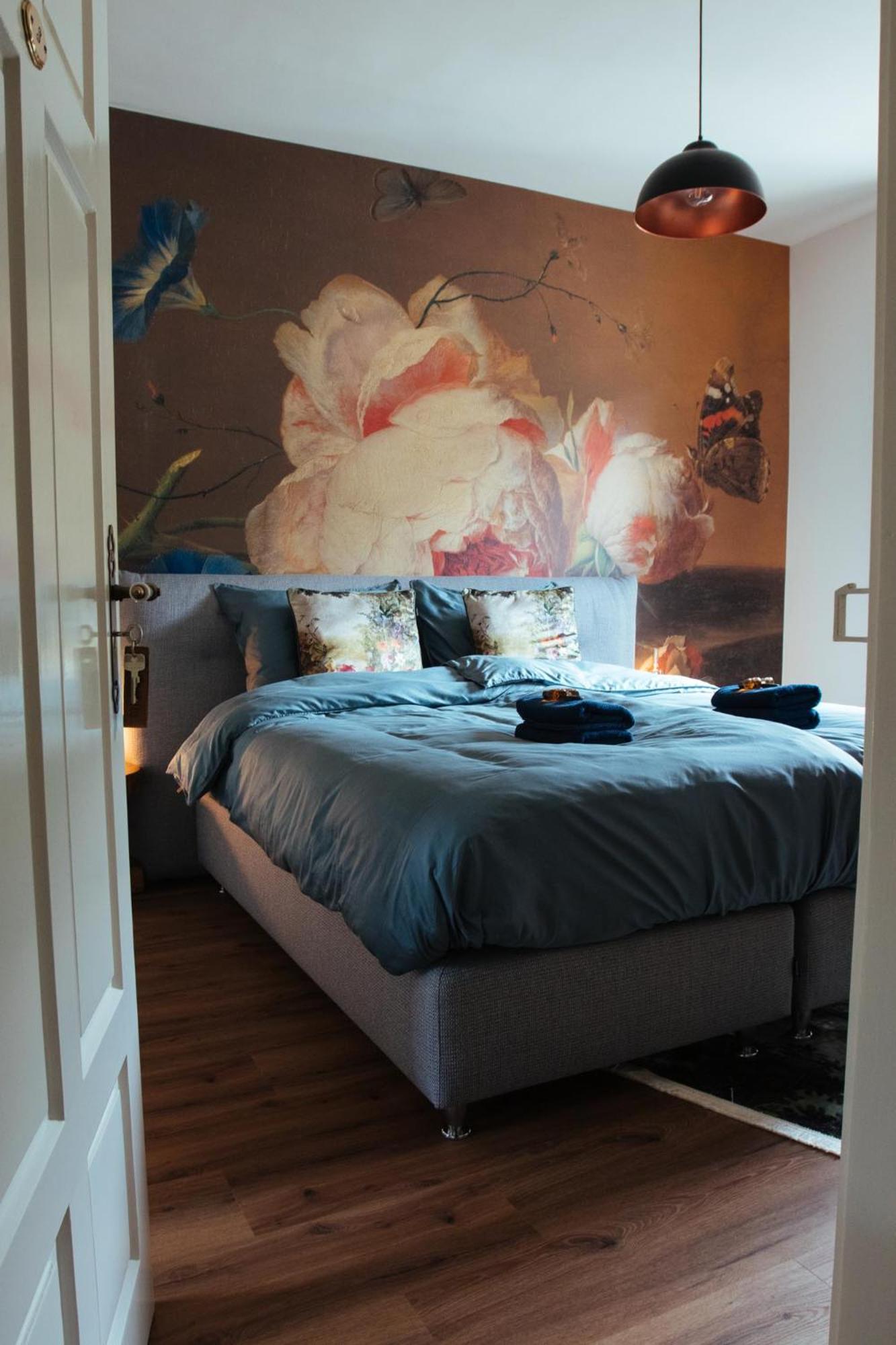 King Room with Balcony photo 1