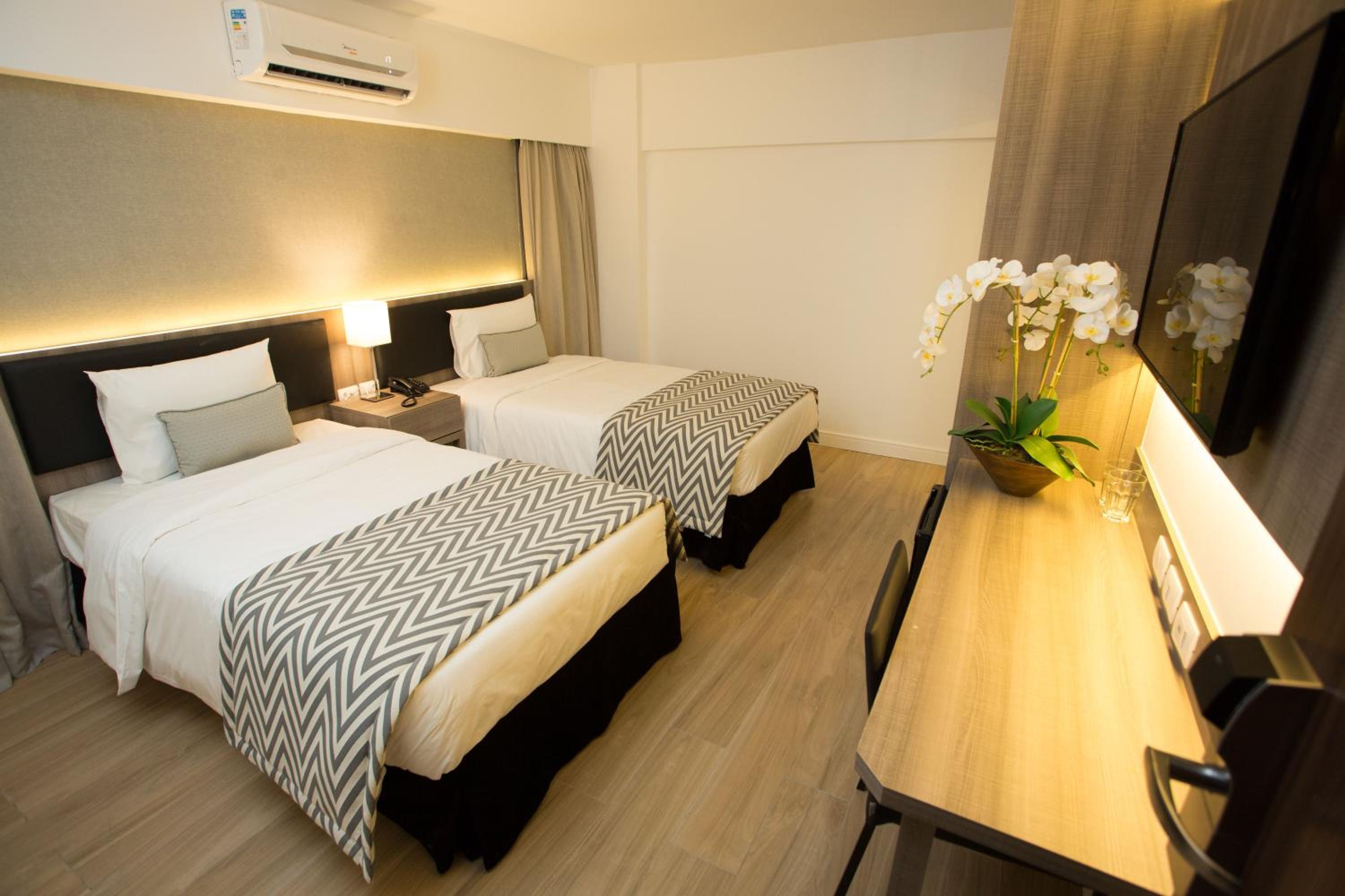 Deluxe Twin Room