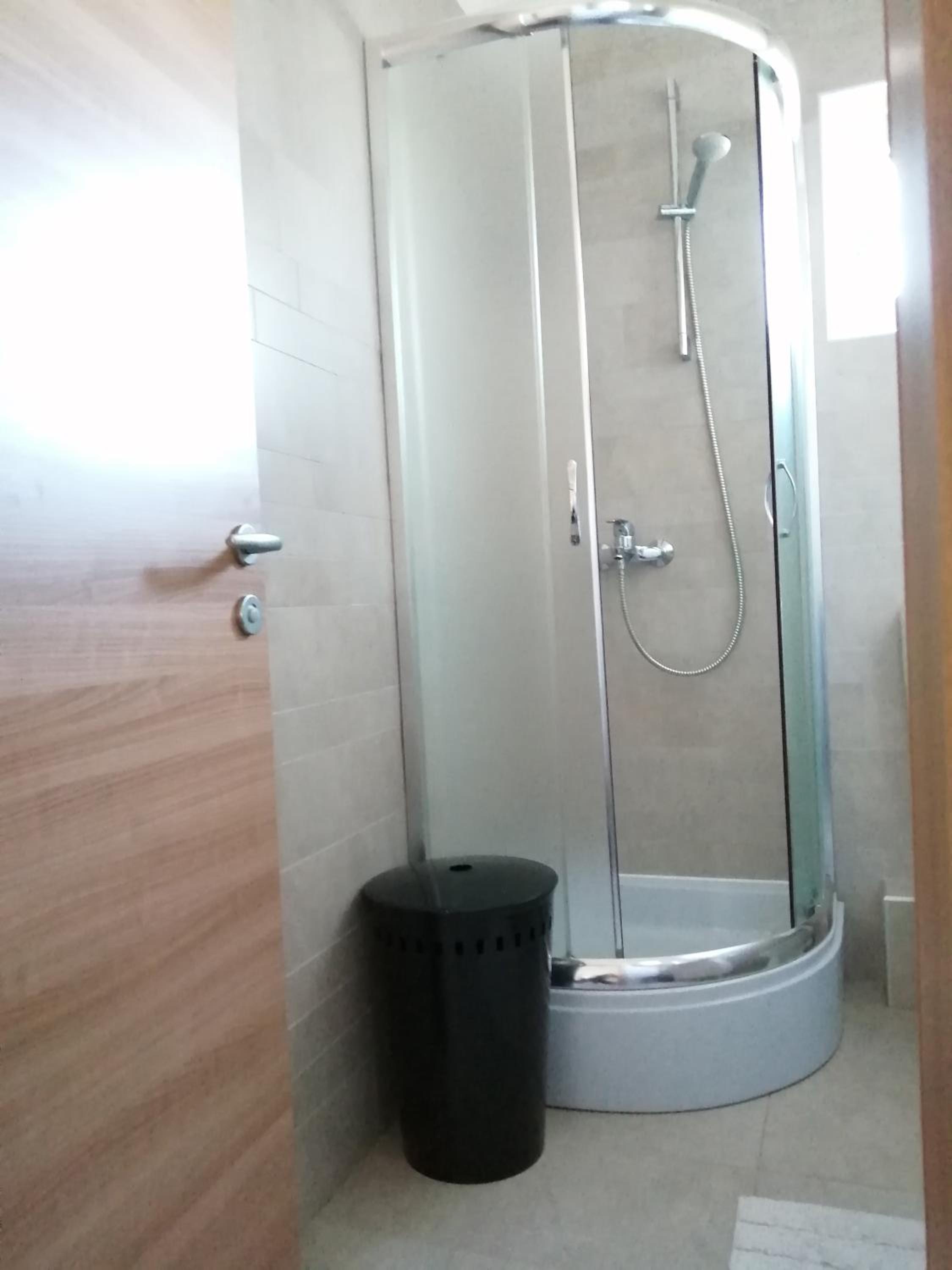 Apartment with Balcony - Photo 18