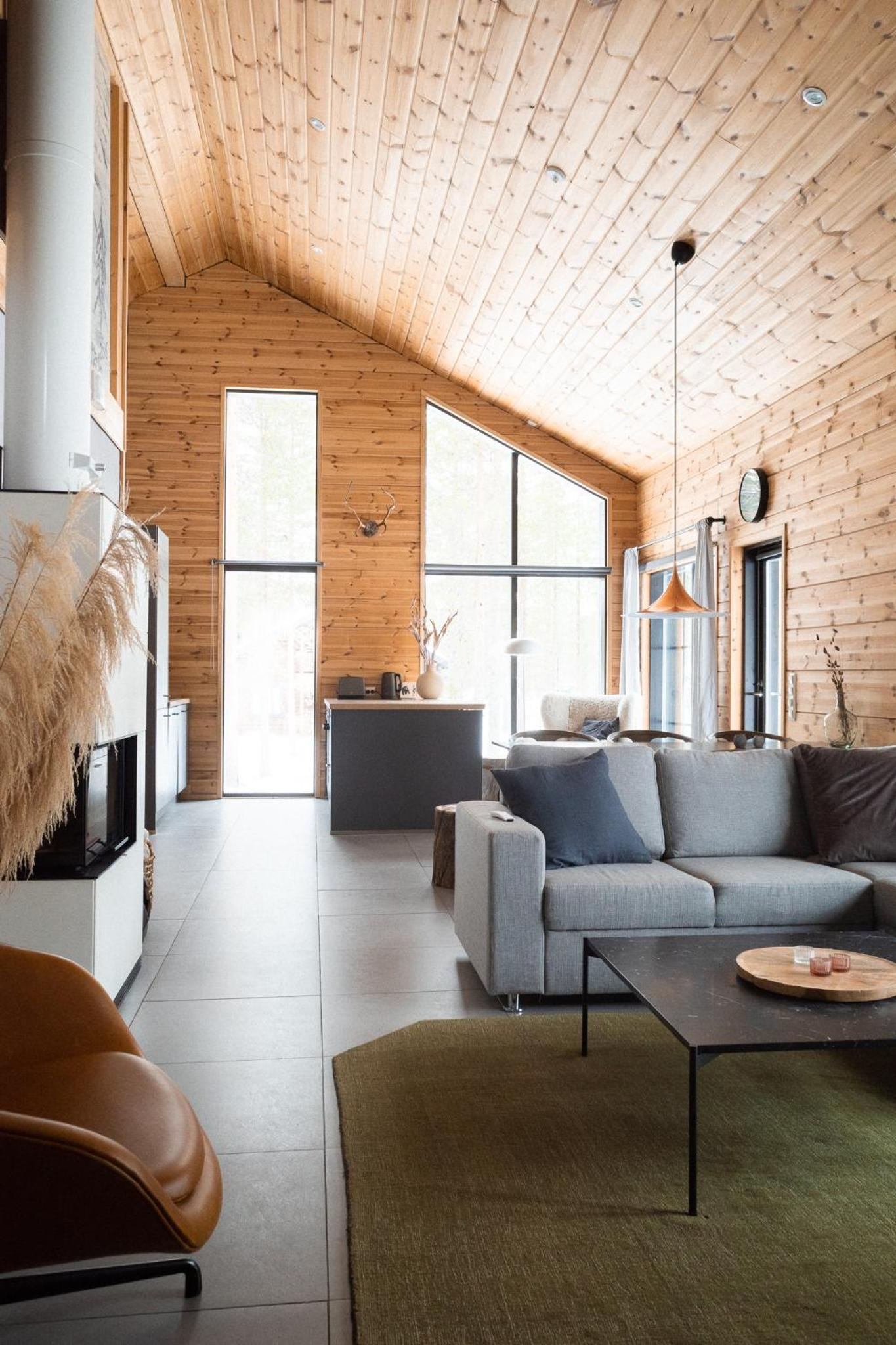 Three-Bedroom Villa - Photo 23
