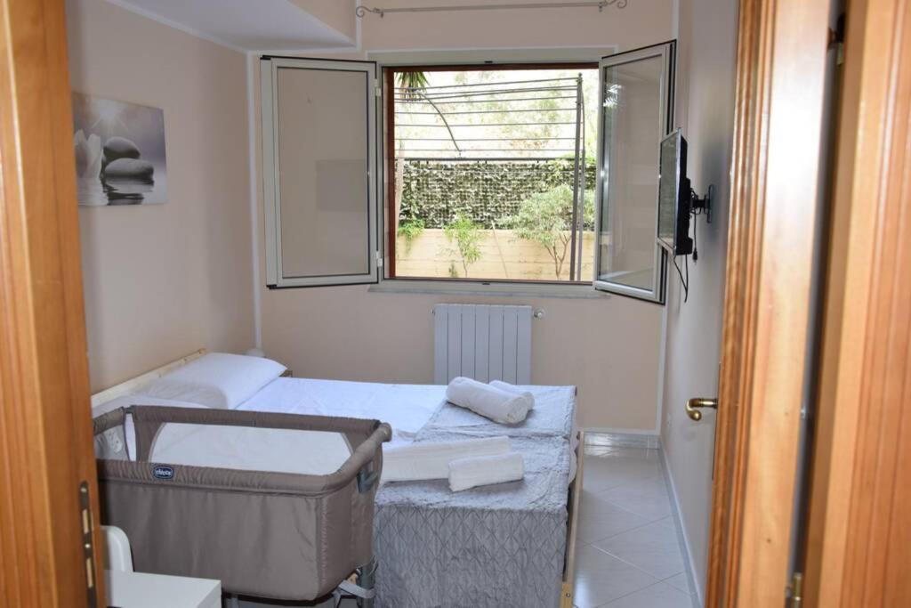 One-Bedroom Apartment - Photo 1