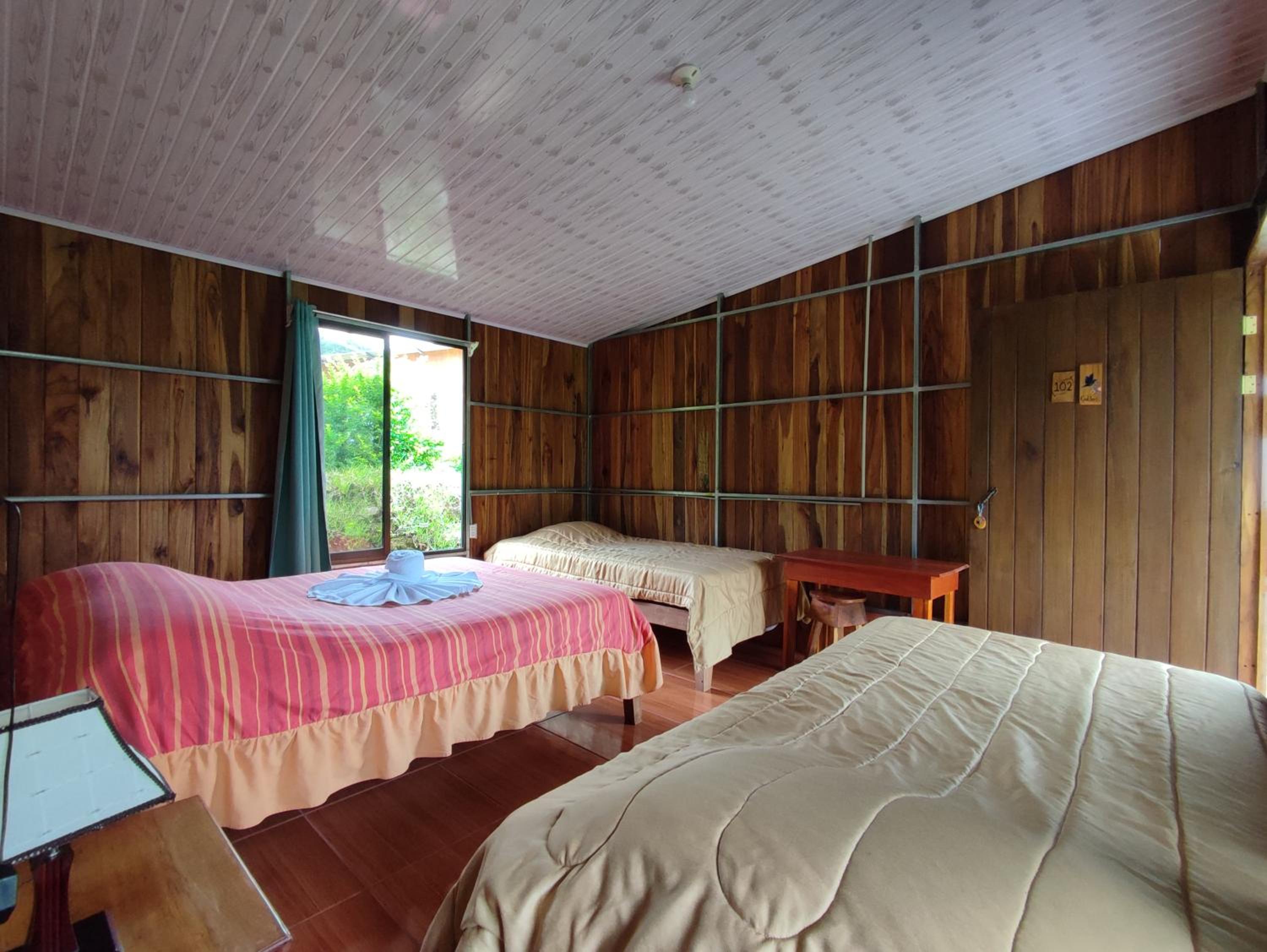 Quadruple Room with Private Bathroom