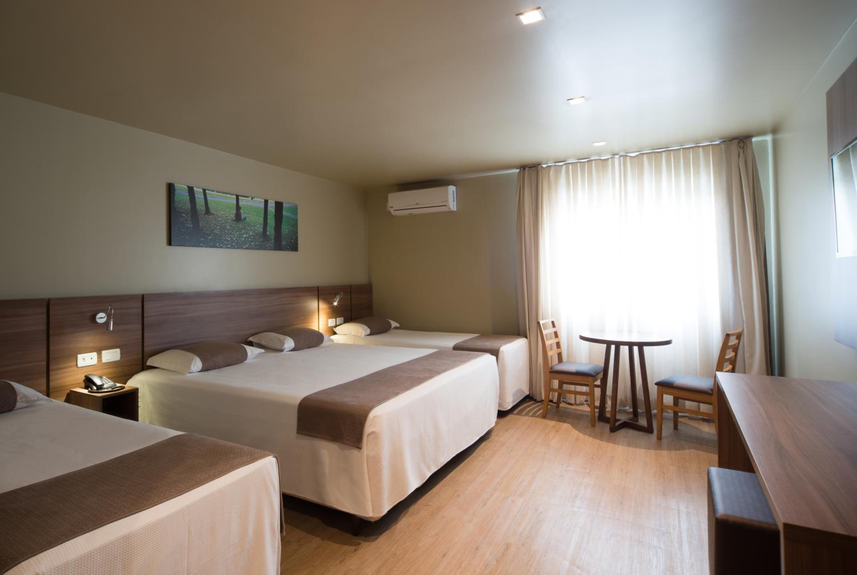 Superior Quadruple Room photo 3