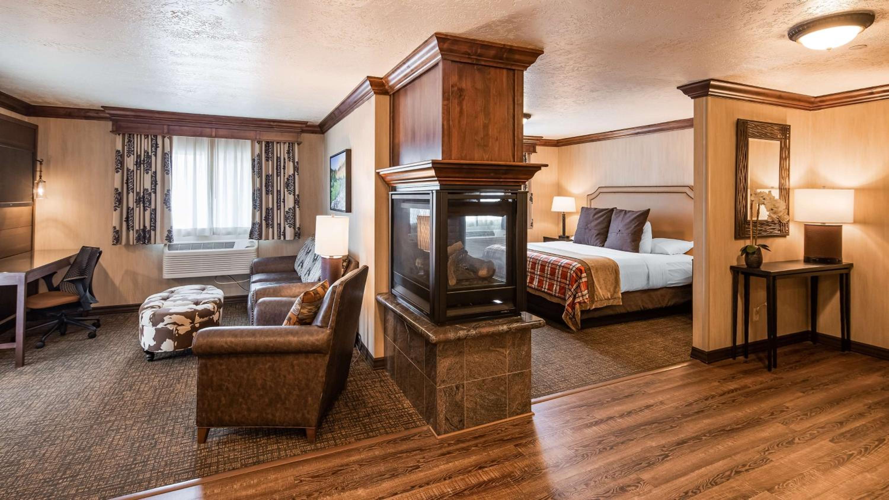 Presidential Suite - Non-Smoking photo 2