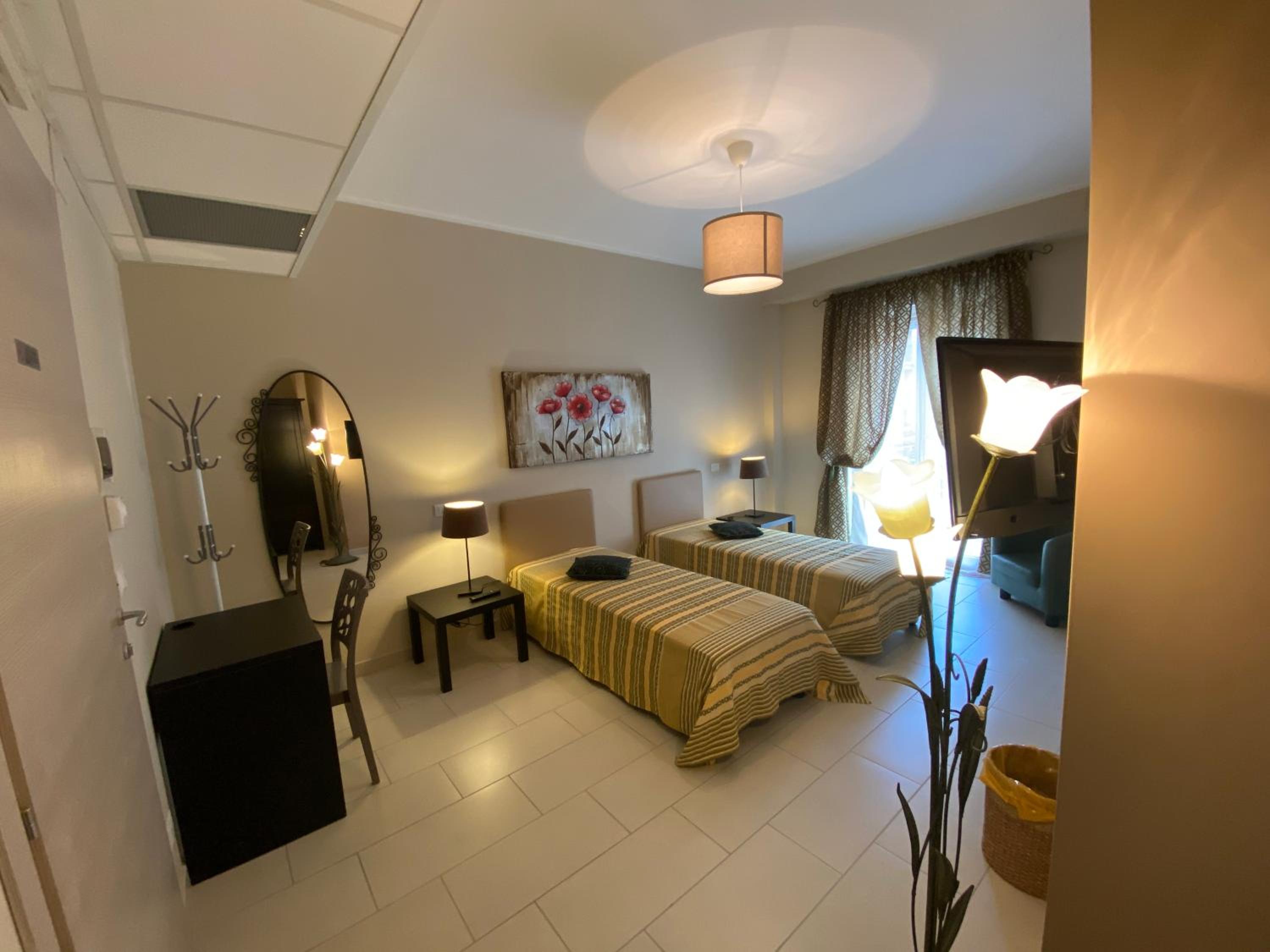 Double or Twin Room with Private Bathroom photo 1