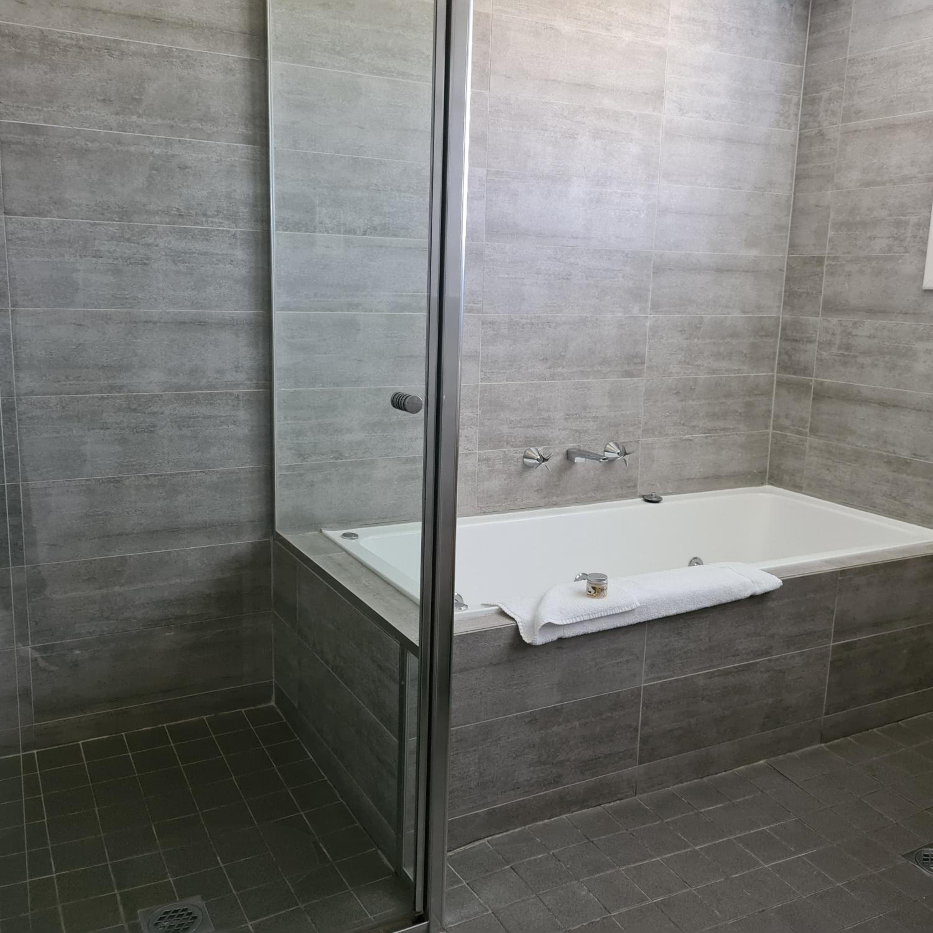 Family Spa Suite photo 2