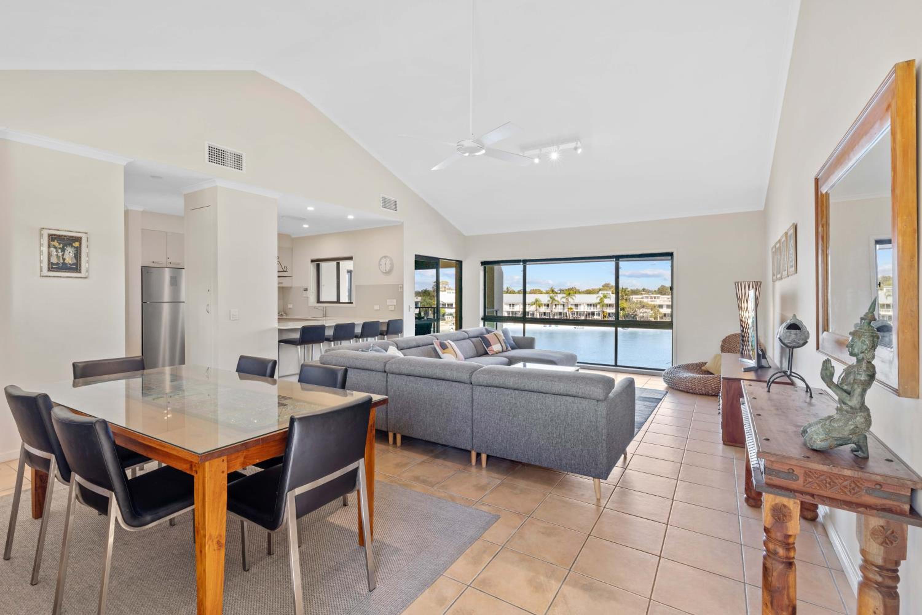 Three bedroom beachfront standard
