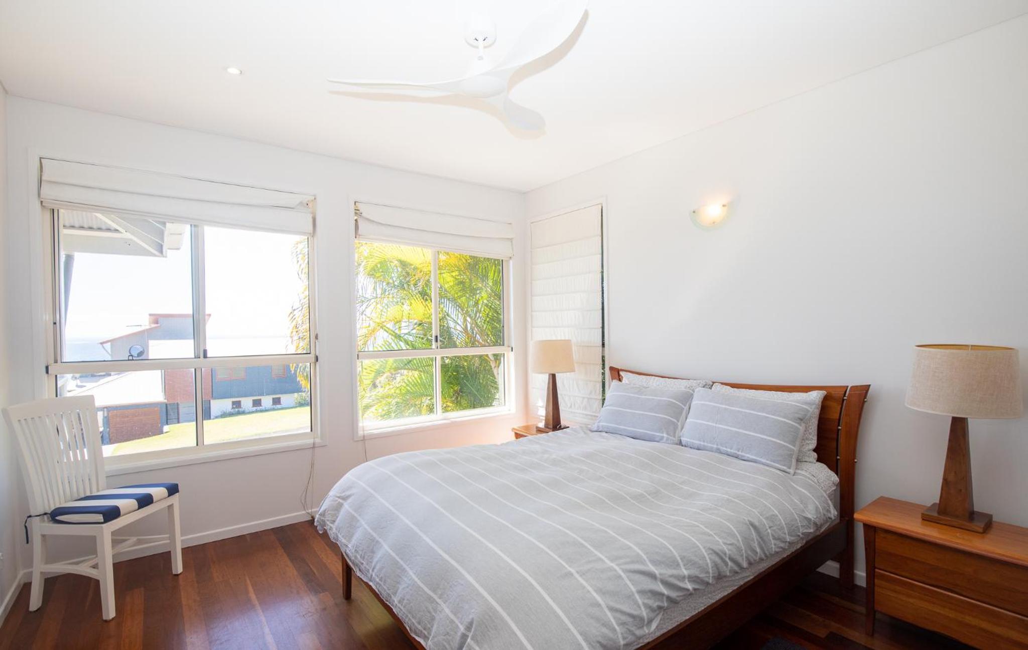 Three-Bedroom House photo 2