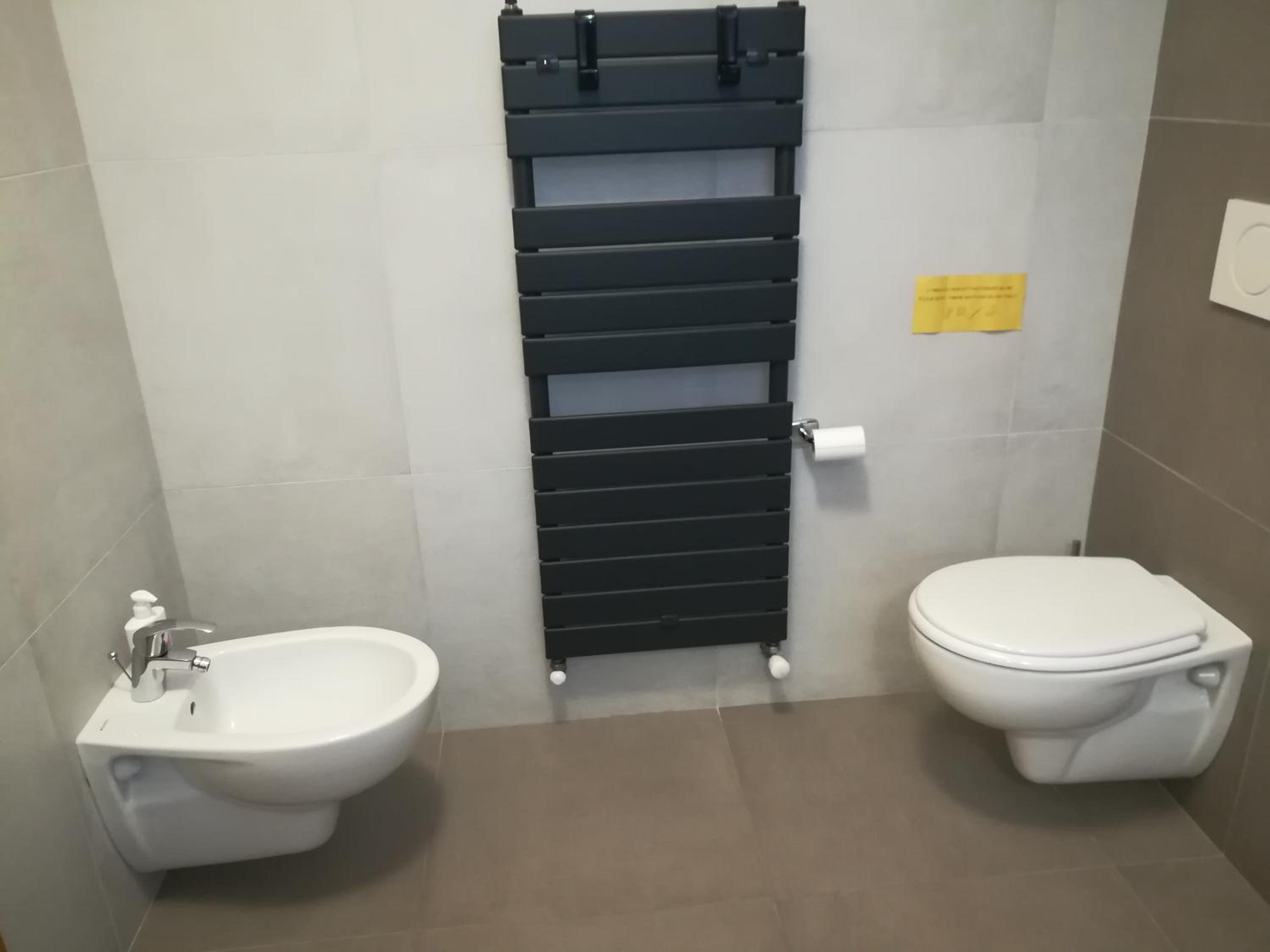 Double Room with Shared Bathroom photo 3