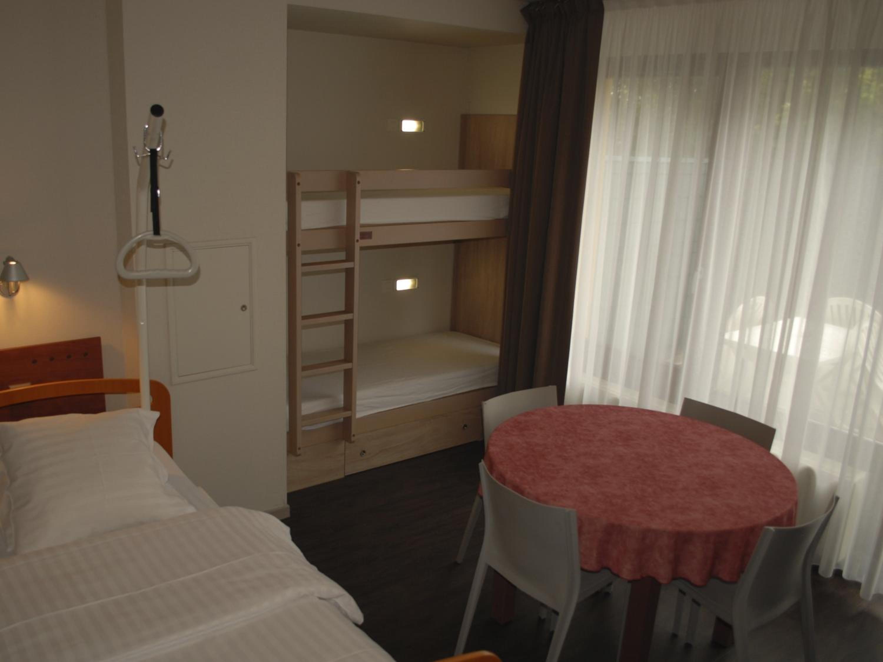 One-Bedroom Apartment with Terrace photo 1