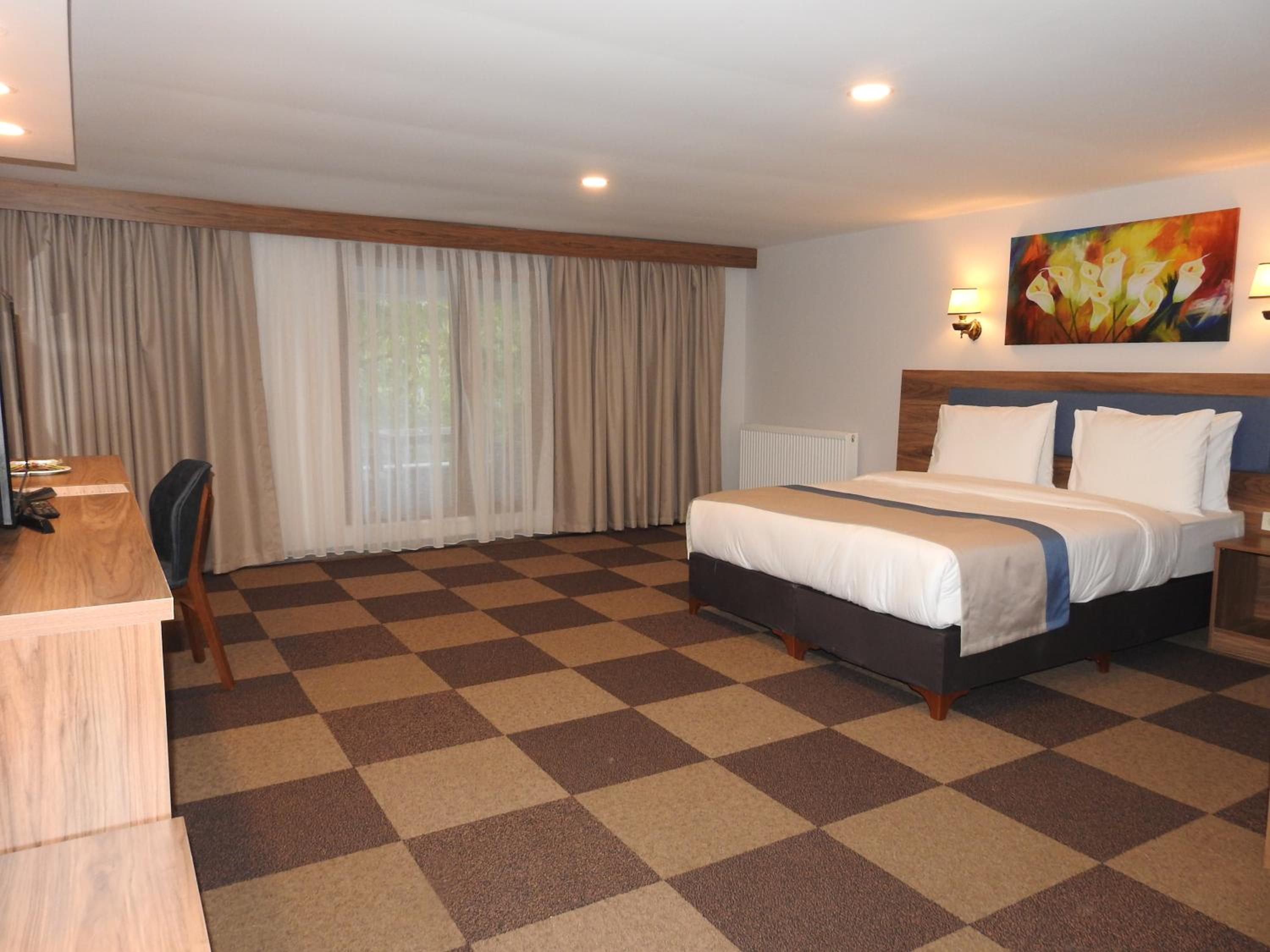 Triple Room with Garden View