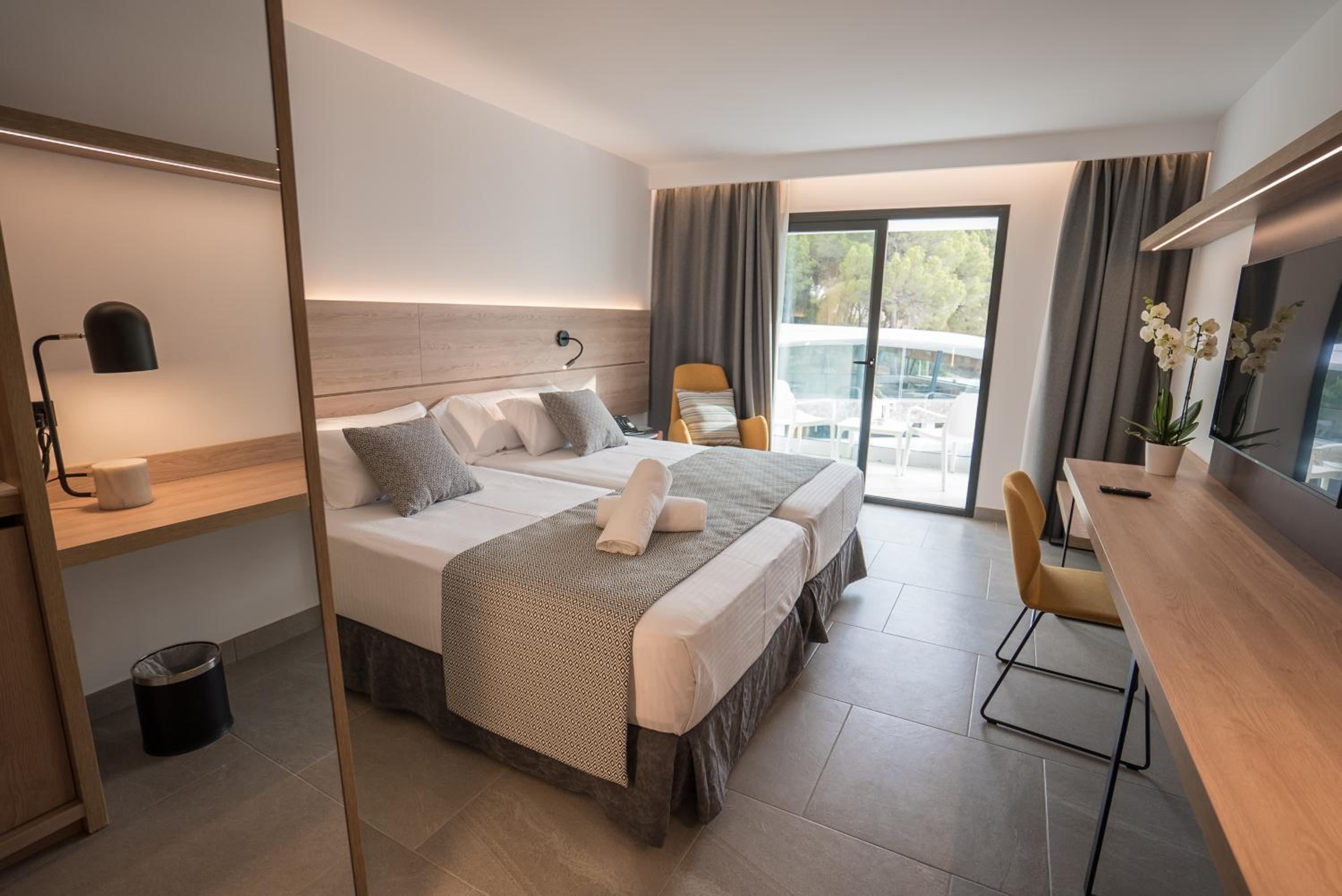 Superior Double Room (2 Adults) - Photo 7
