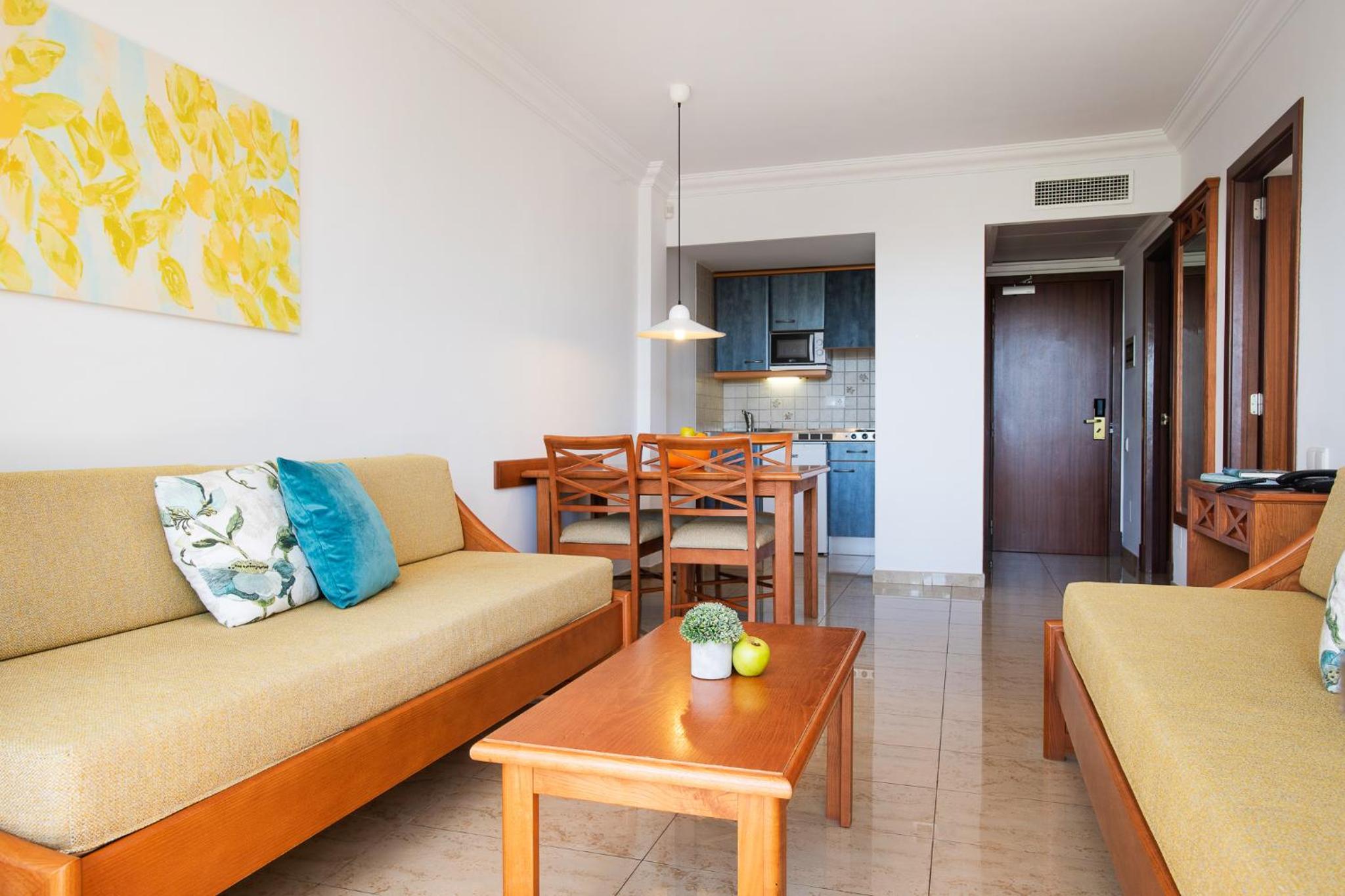 Budget Apartment photo 2
