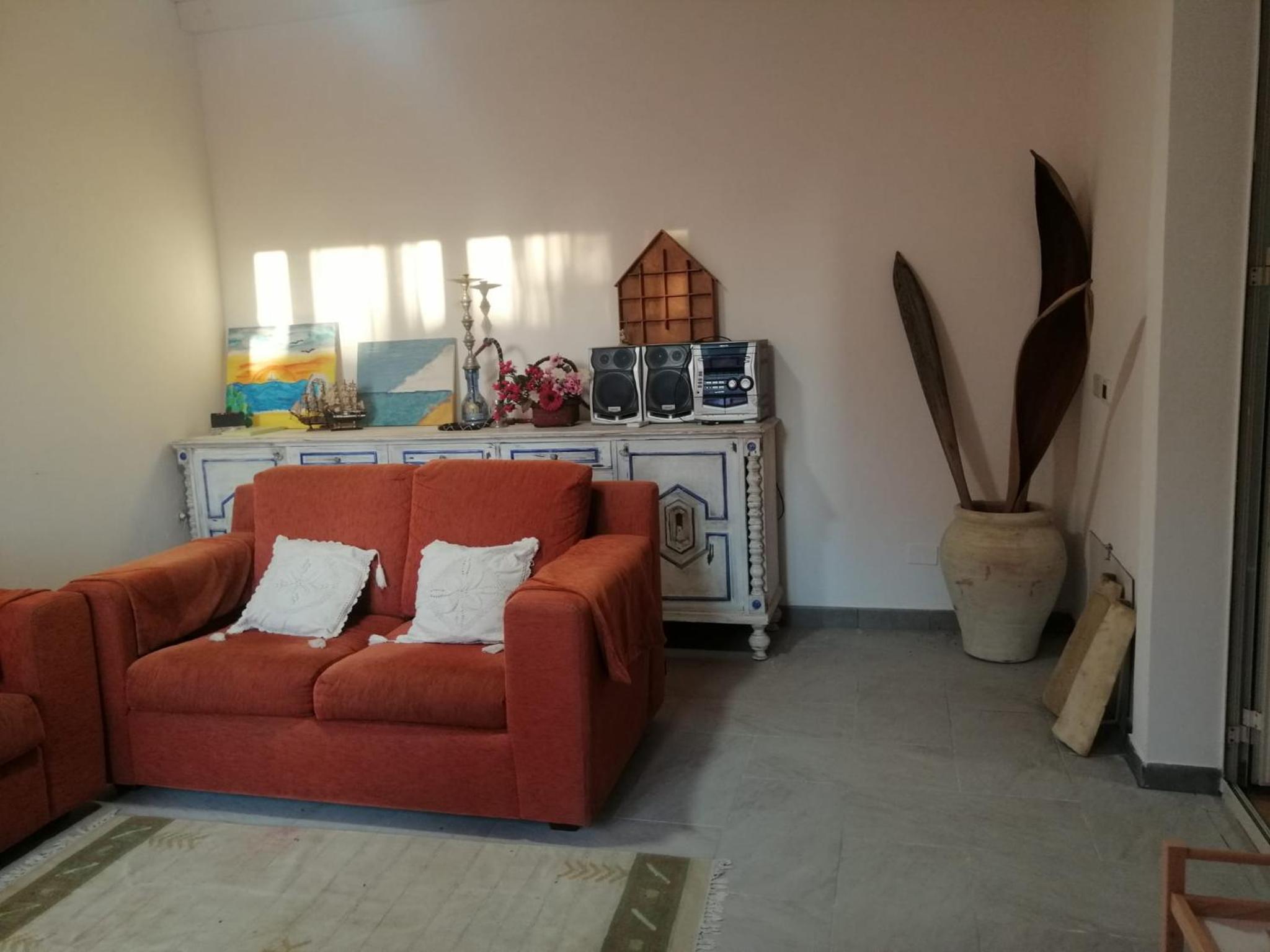 Two-Bedroom House - Photo 4