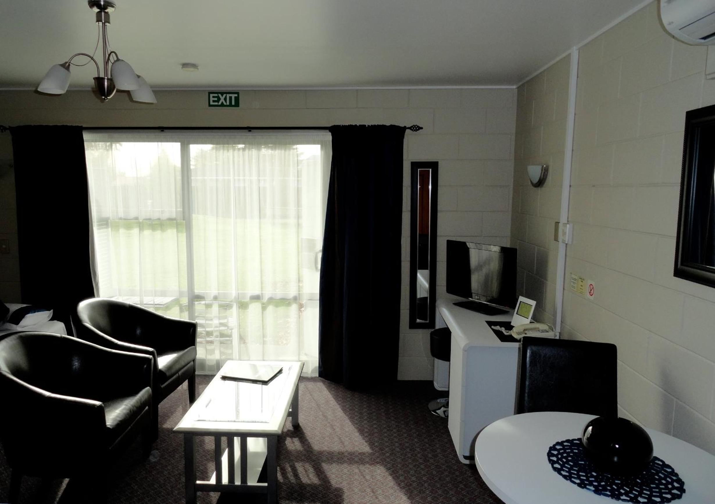 Queen Studio with Terrace photo 2