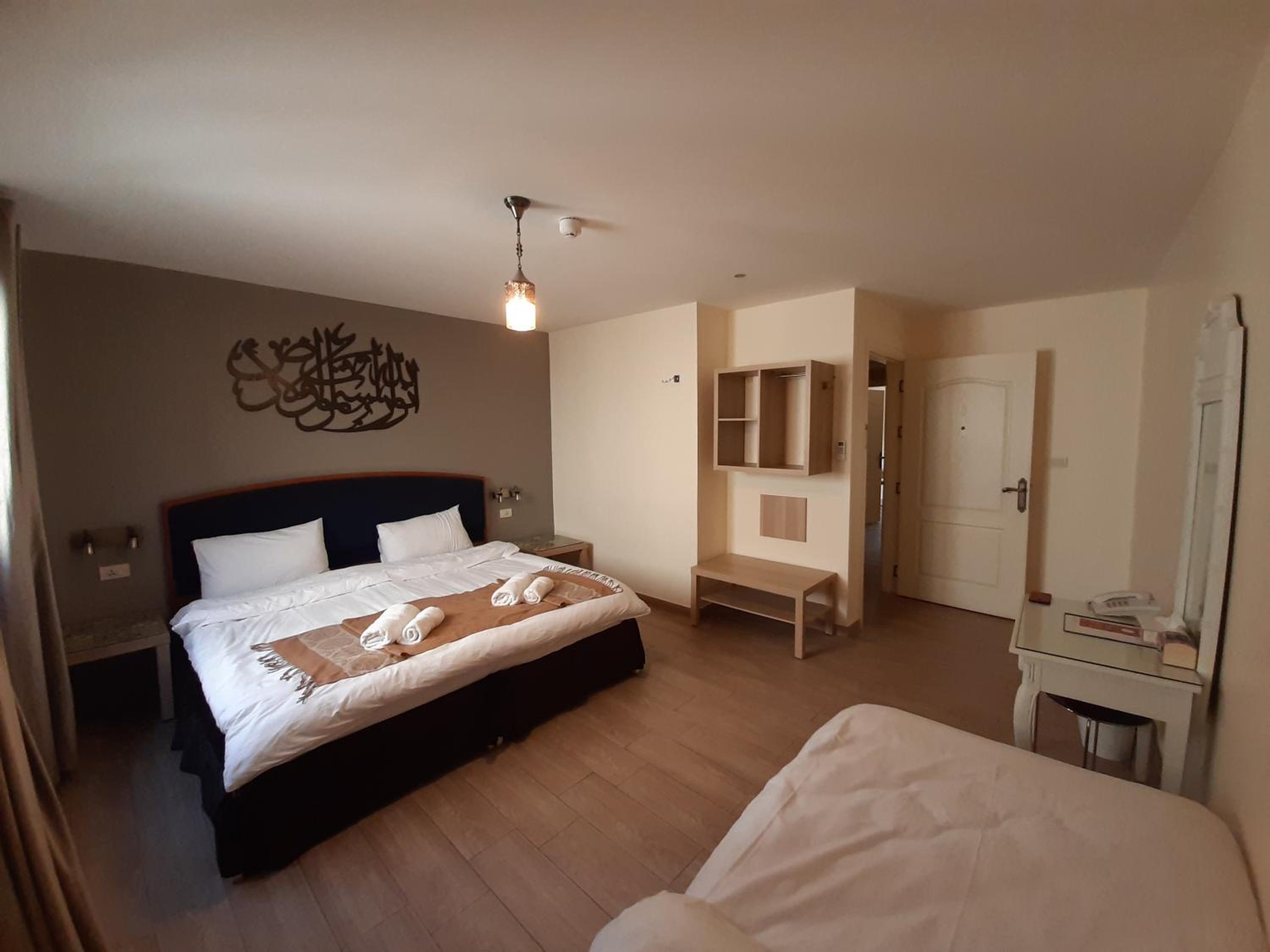 Comfort Triple Room