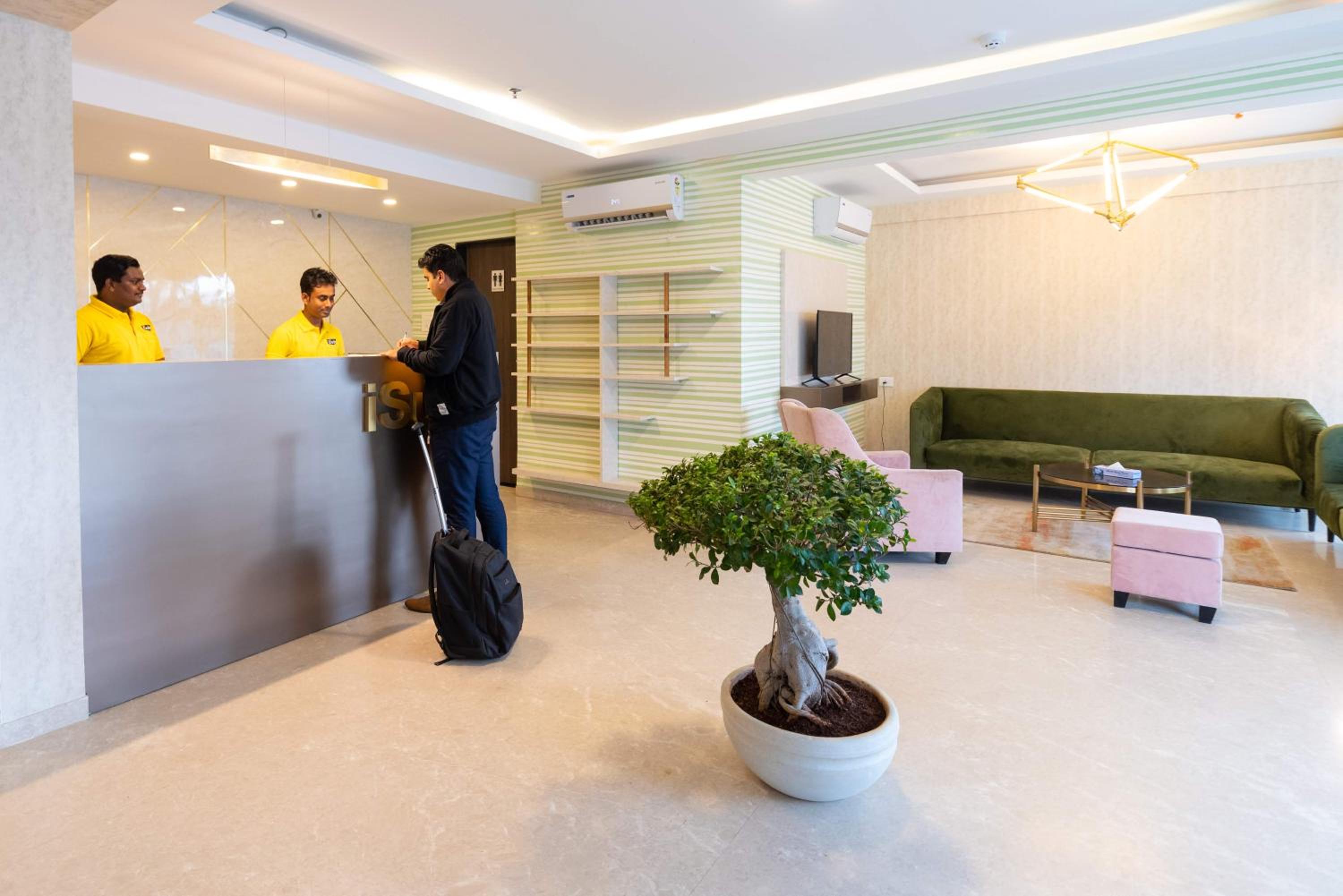 Premium Suite  - Photo 11