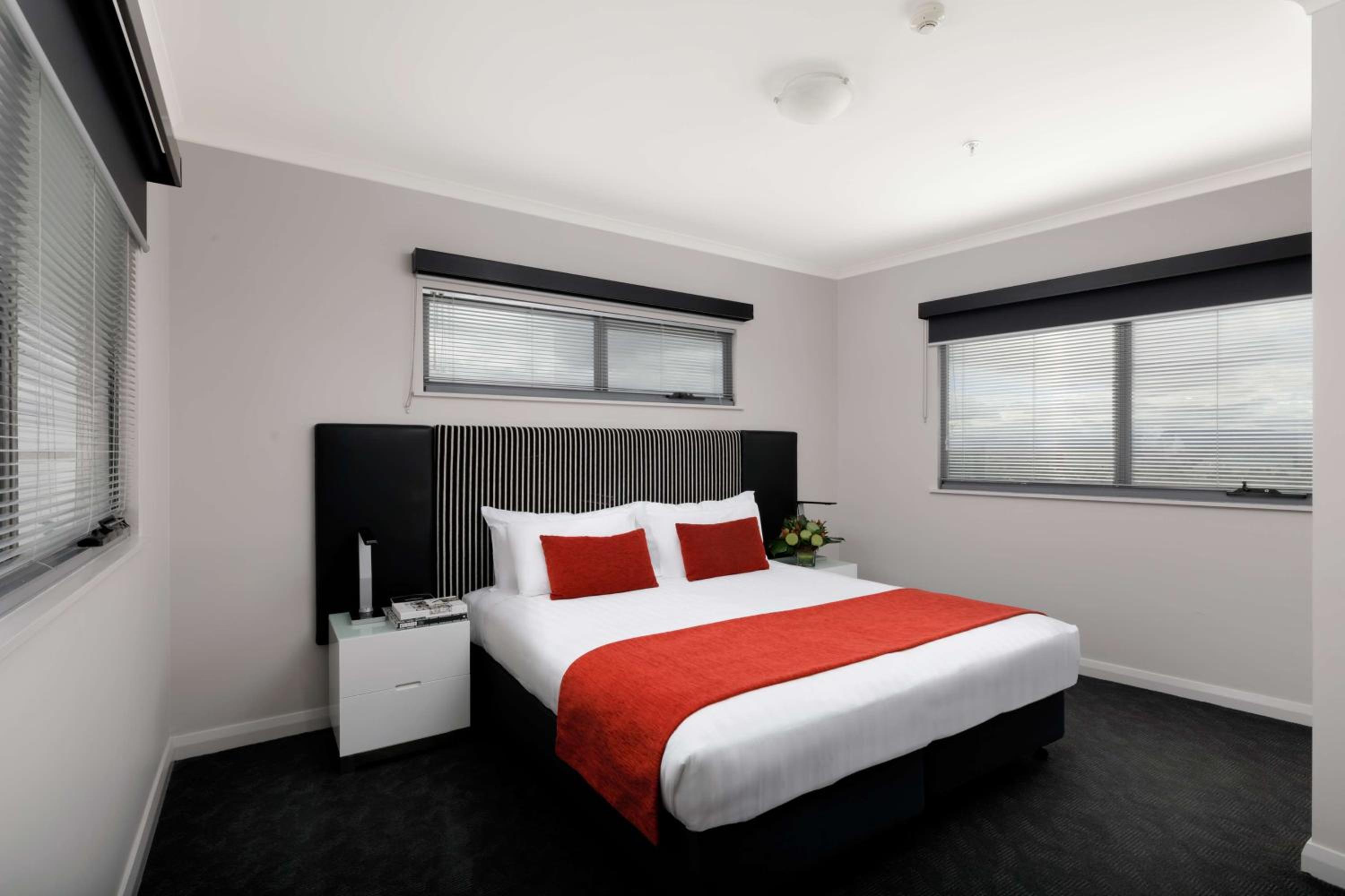 Two-Bedroom Apartment - Photo 4