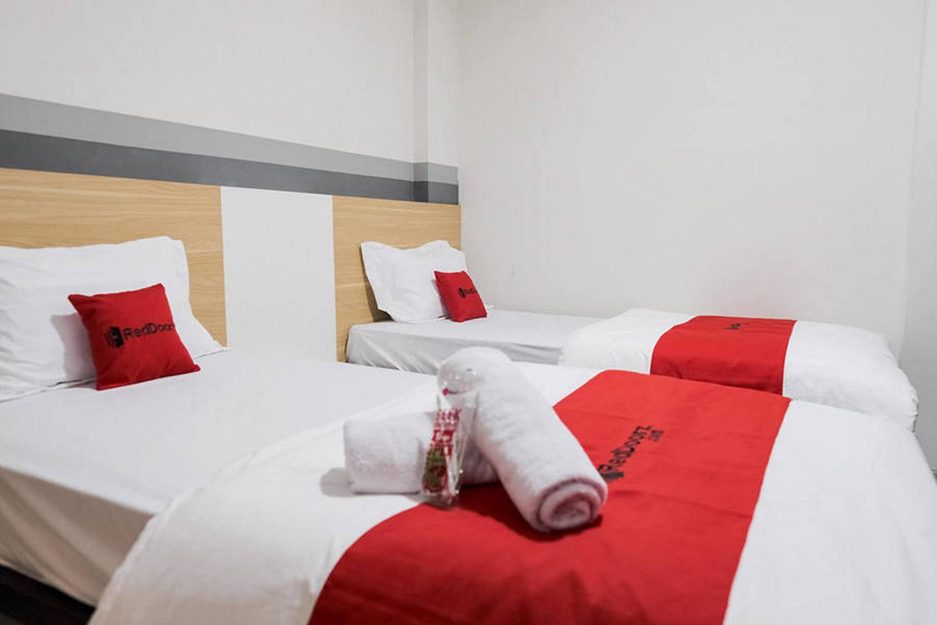 Deluxe Twin Room - Photo 1