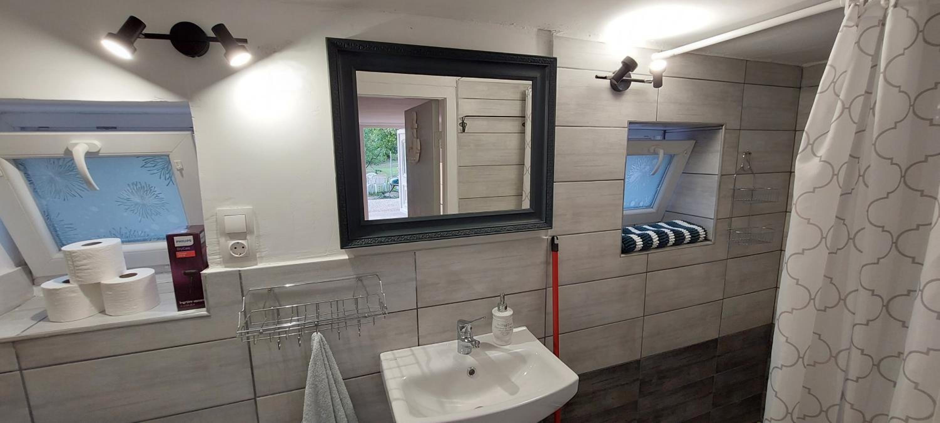 Two-Bedroom Apartment - Photo 11