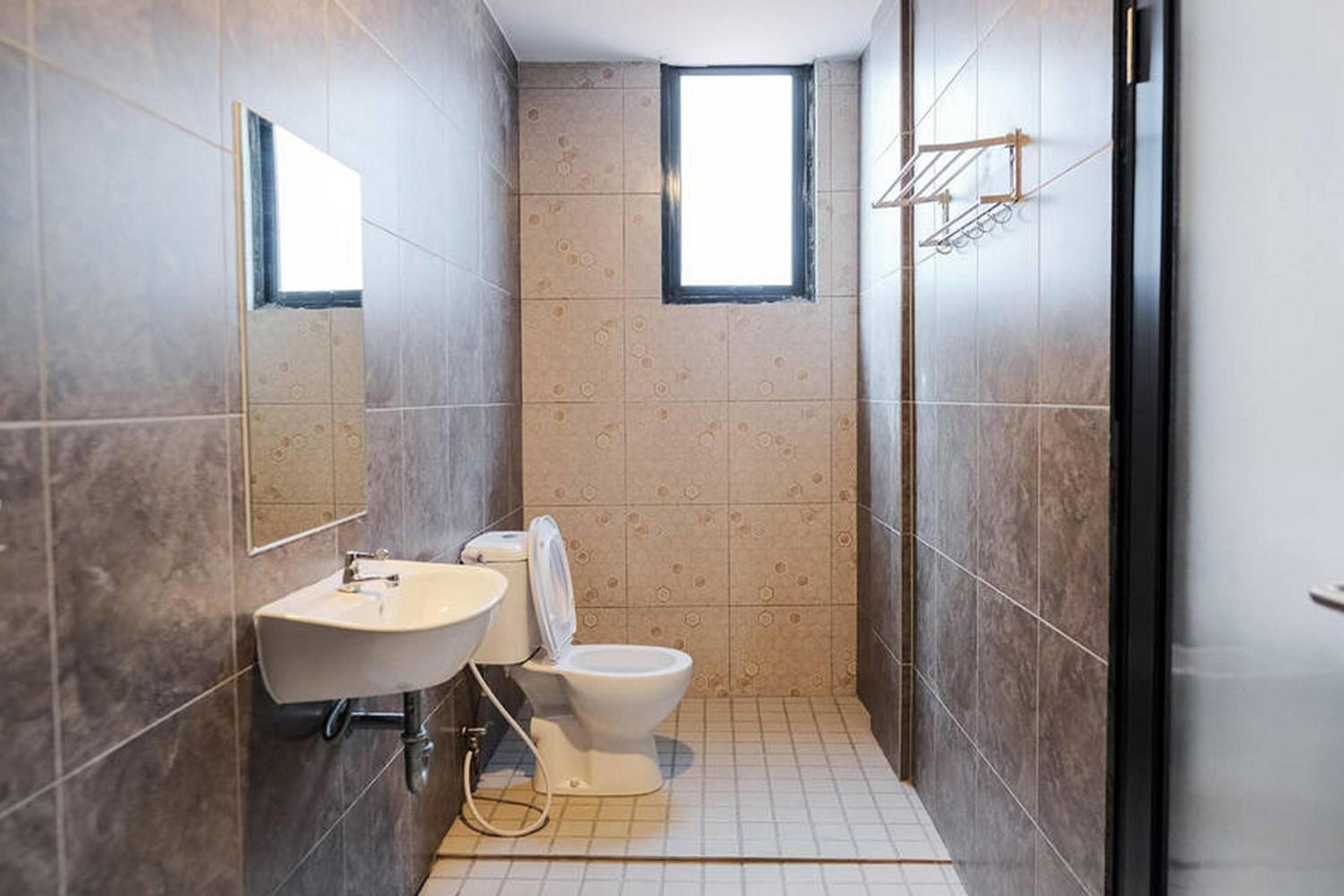 Double Room - Photo 6