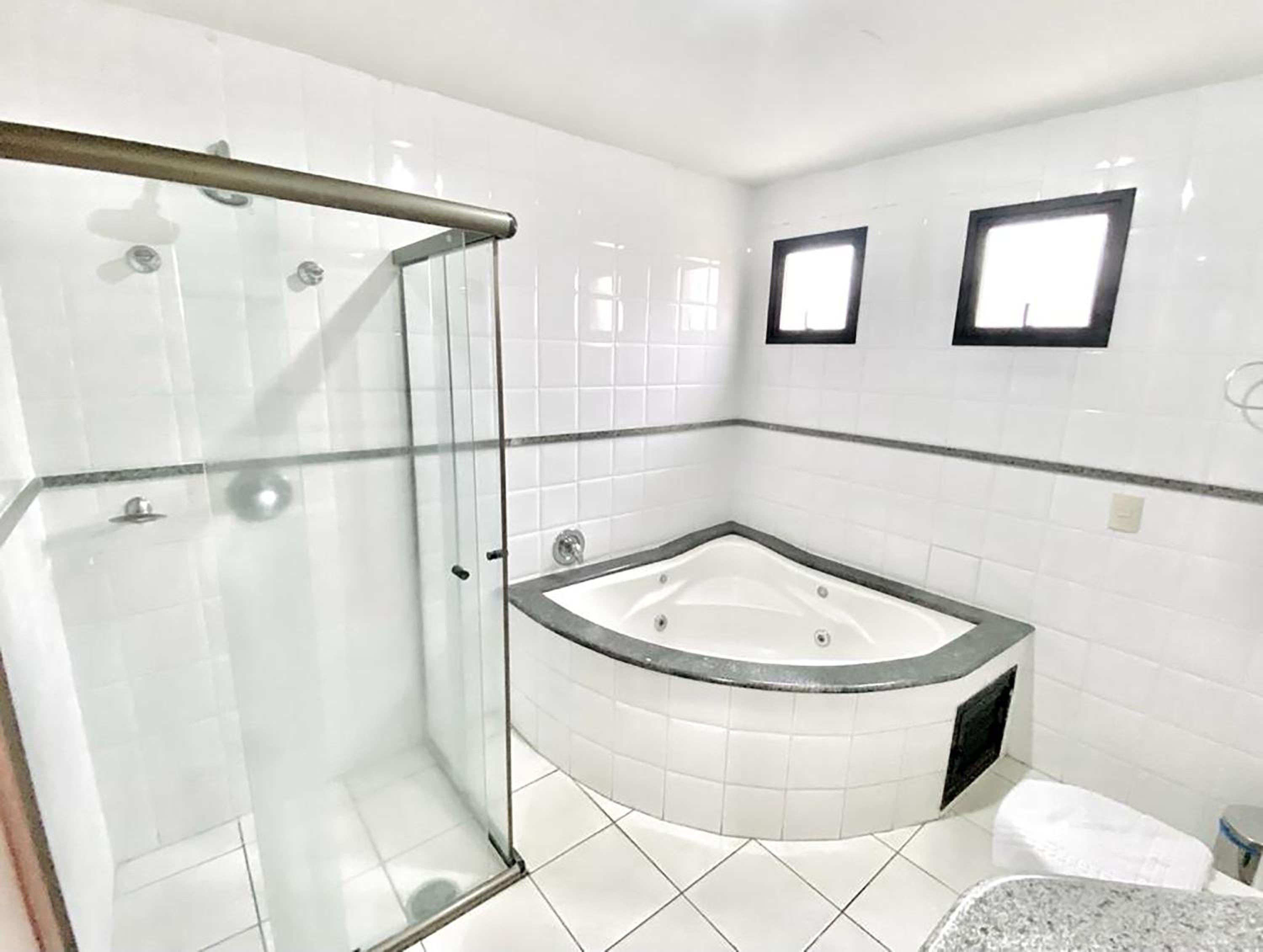 One-Bedroom Suite photo 3