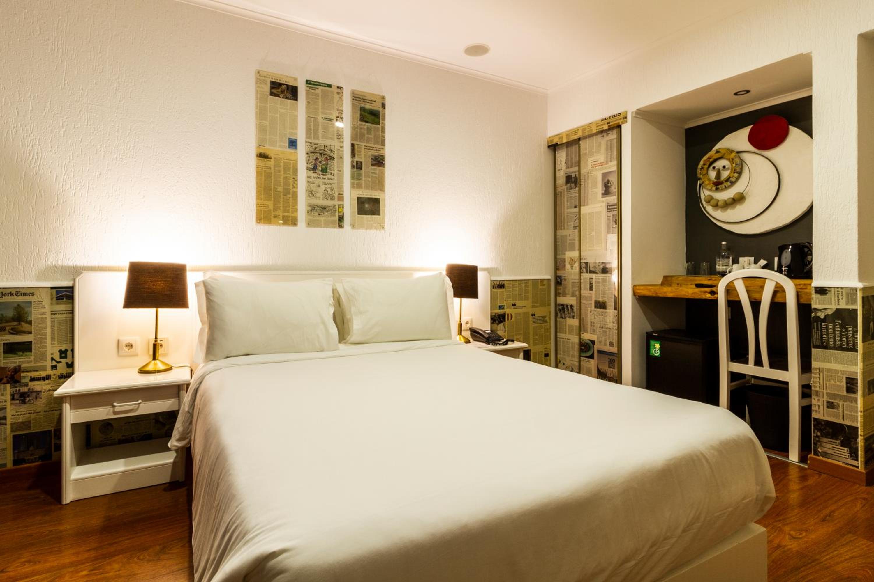 Double Room - Photo 9