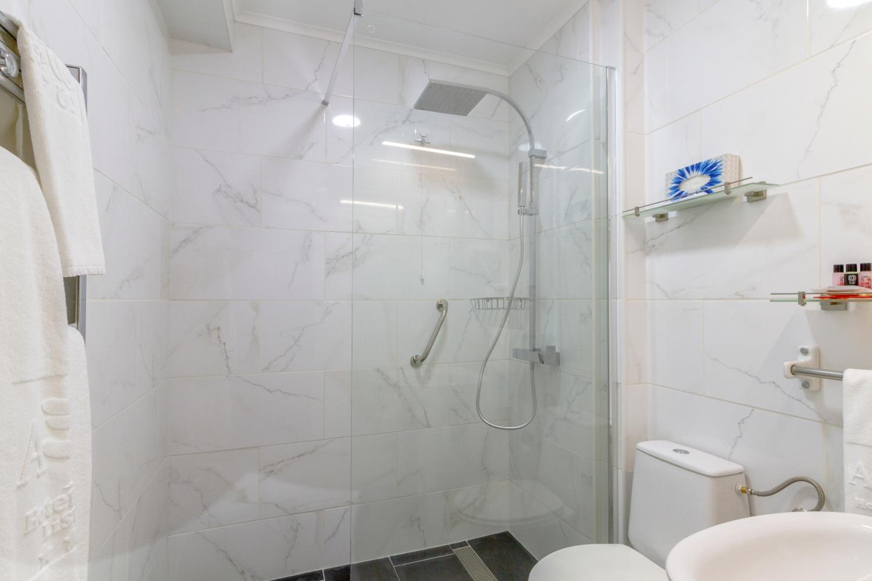 Triple Room - Photo 6